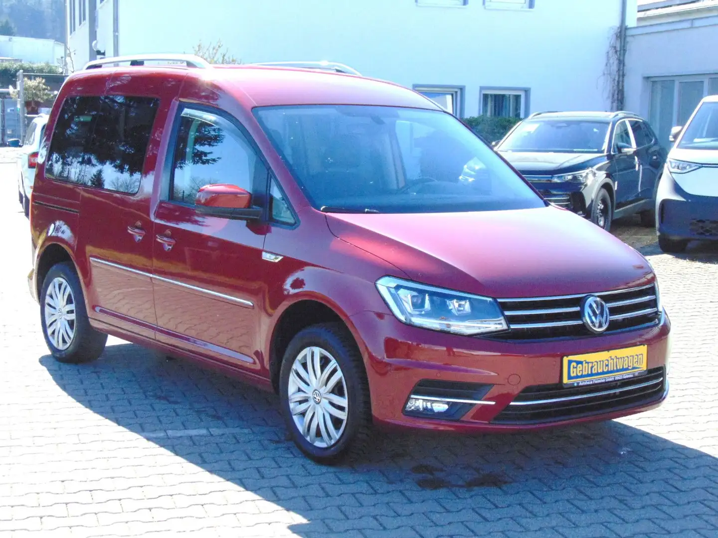 Volkswagen Caddy Life 1.4 TSI Highline Rojo - 2