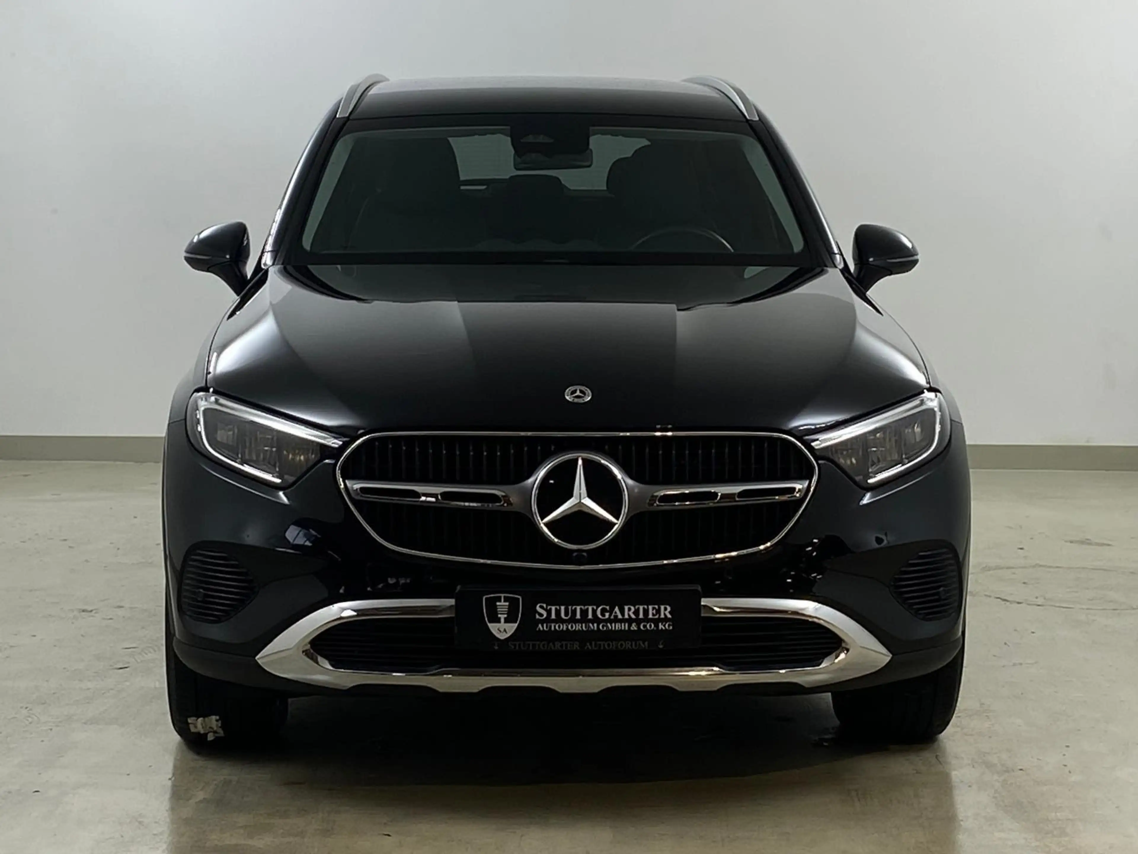 Mercedes-Benz GLC 200 4Matic Avantgarde Distronic Leder MBUX — photo 2