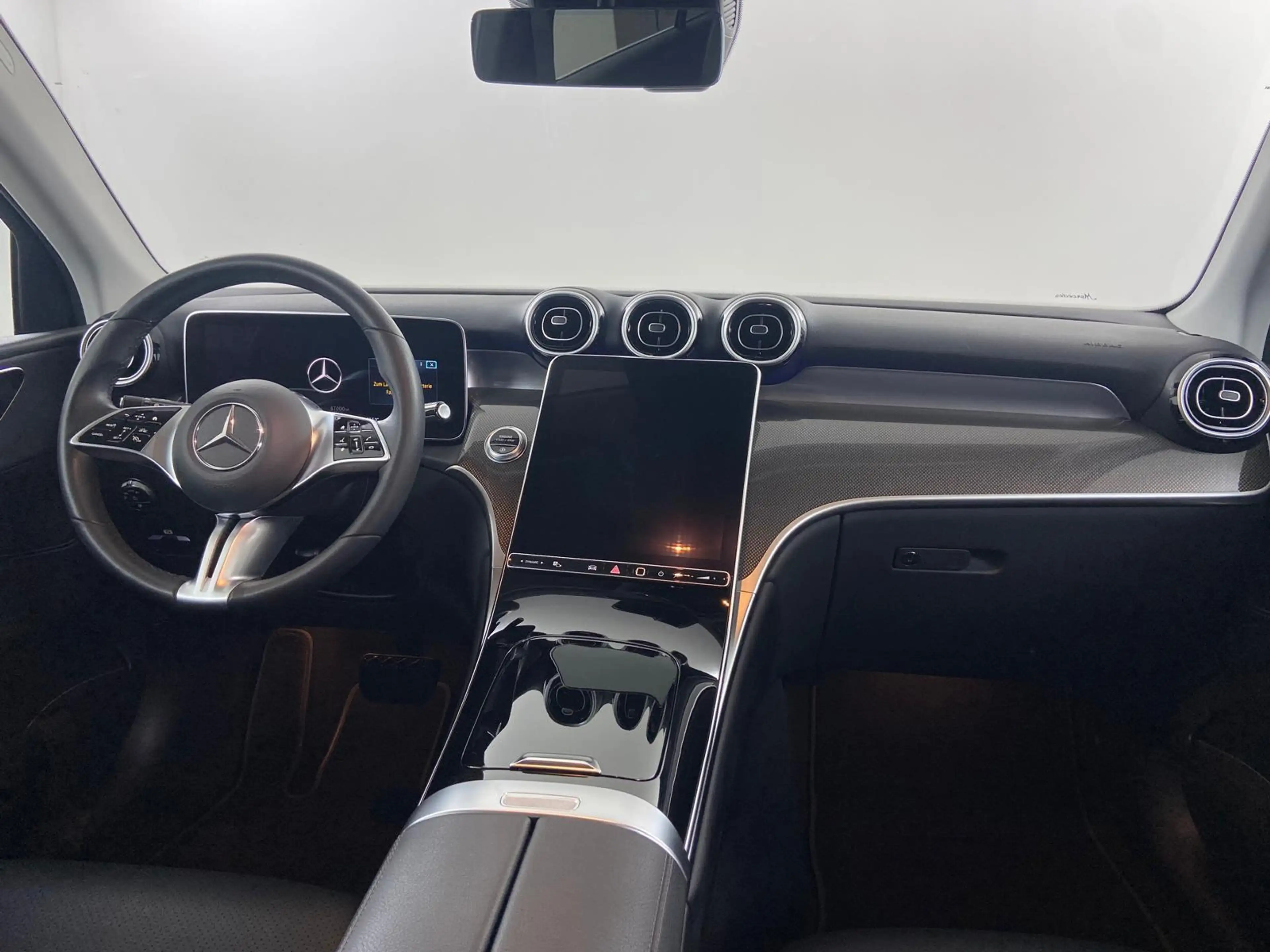 Mercedes-Benz GLC 200 4Matic Avantgarde Distronic Leder MBUX — photo 9