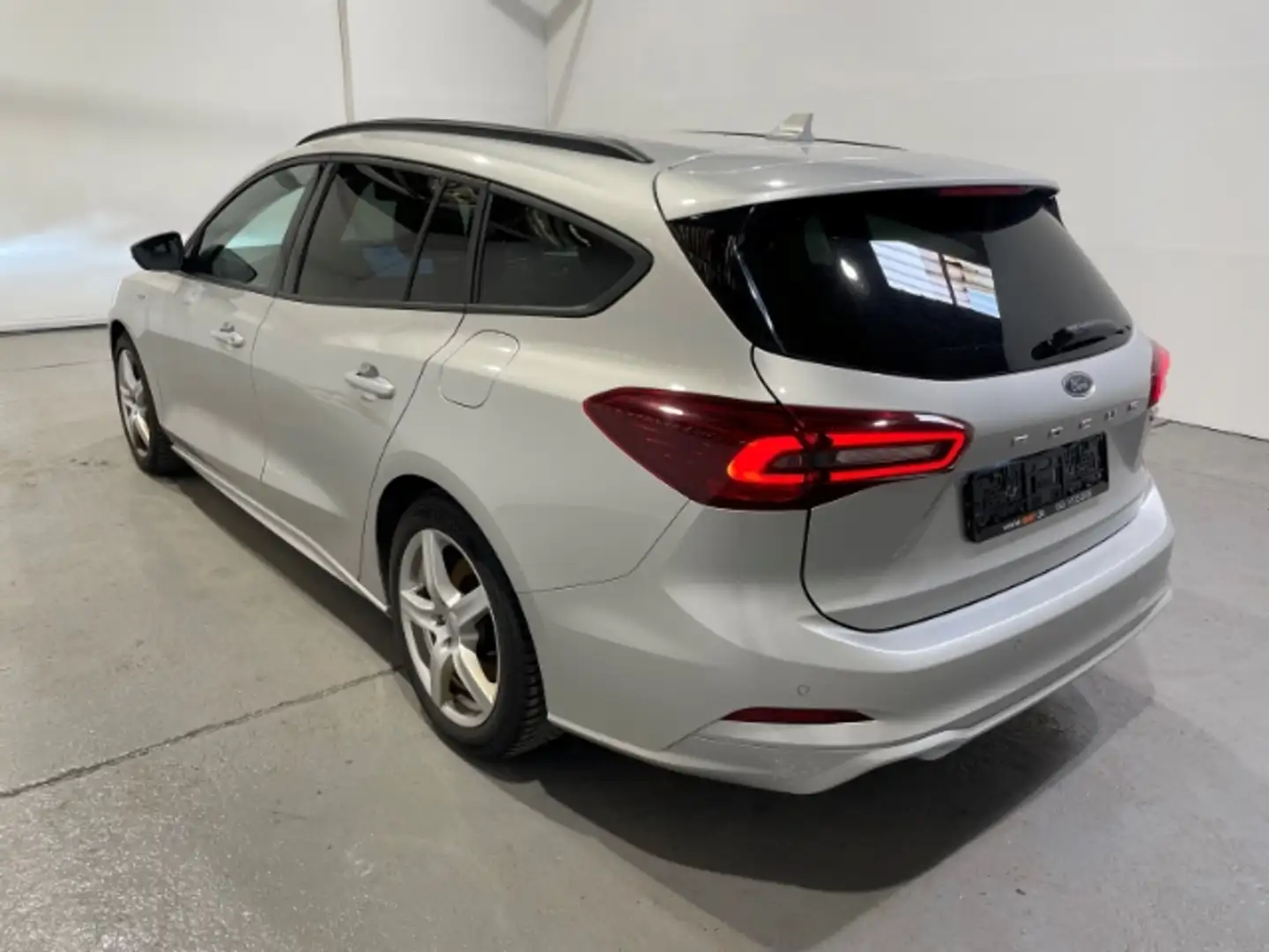 Ford Focus Turnier 1.0 EcoBoost ST-Line Automatik EU6d Navi L Argento - 2