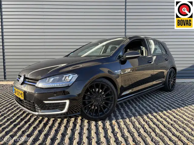 Volkswagen Golf GTE 1.4 | Trekhaak | GTi uitlaat | NAP |19"