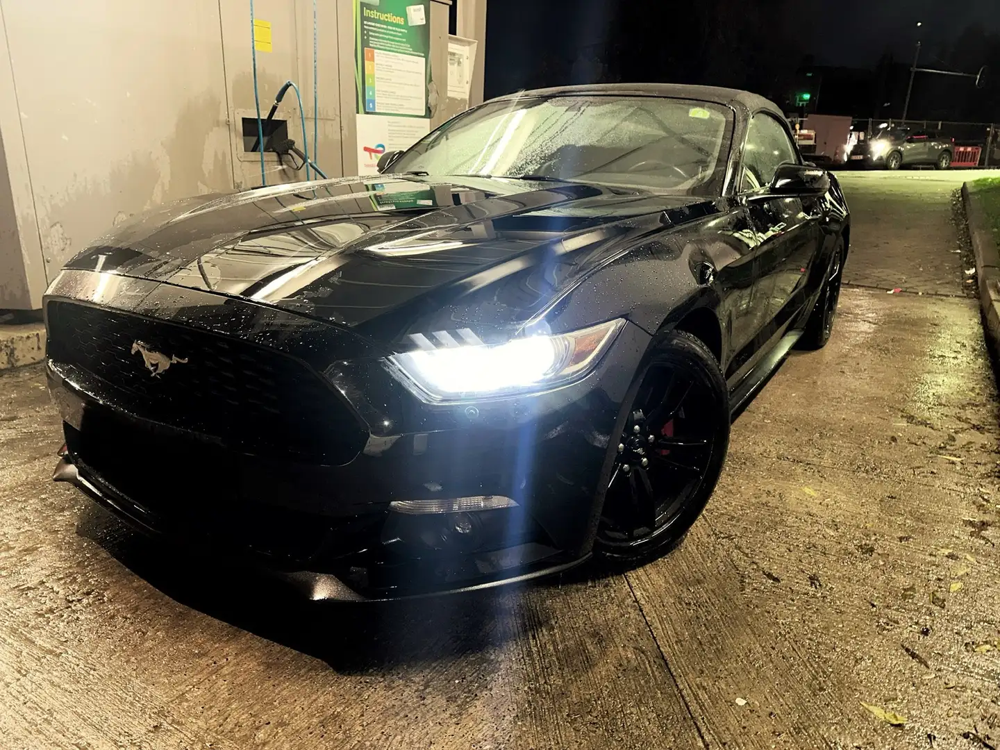 Ford Mustang 2.3 EcoBoost Noir - 1