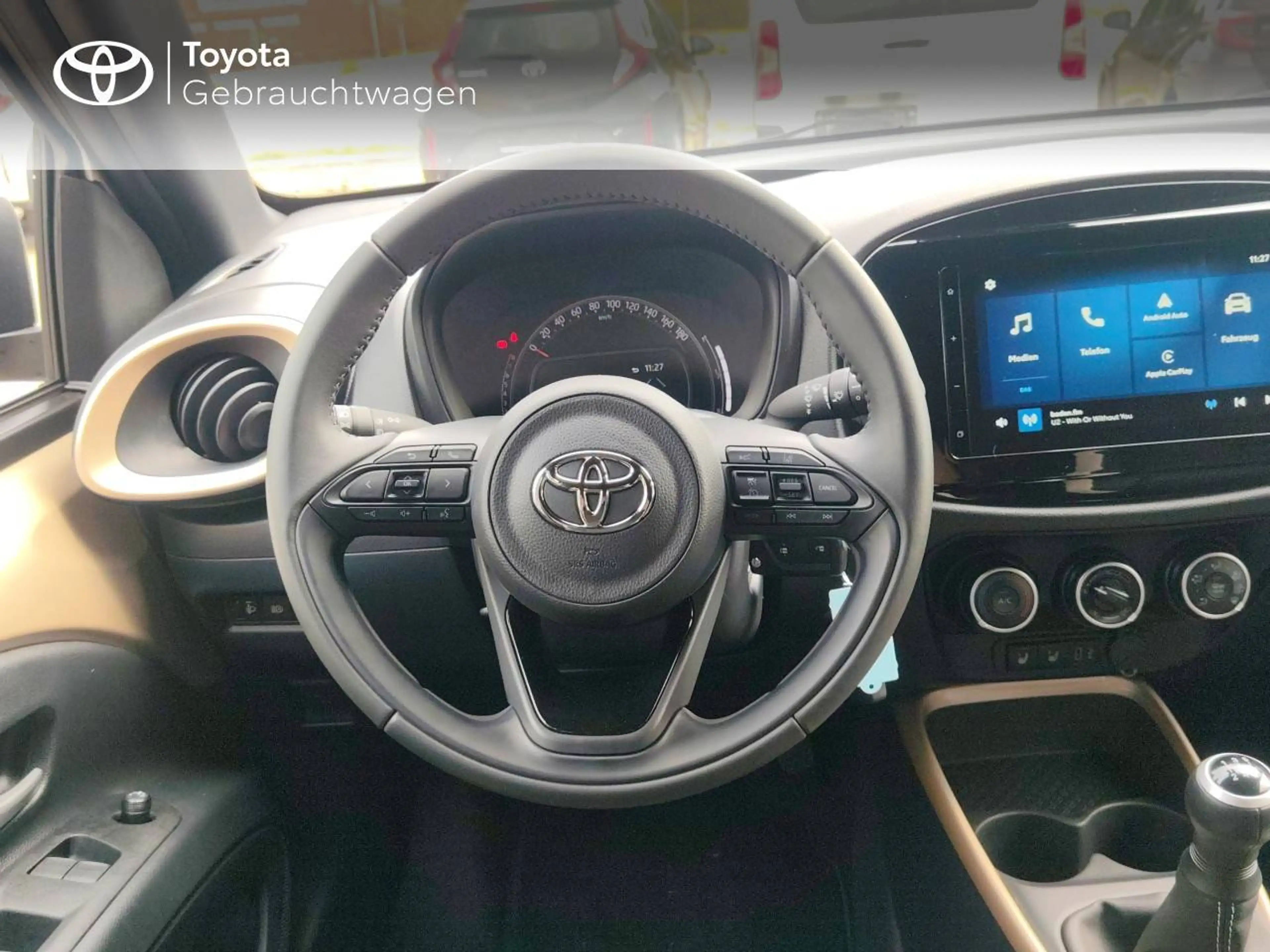 Toyota Aygo X 1,0 5-Gang Team D Scheckheft Bi-Colour — photo 15