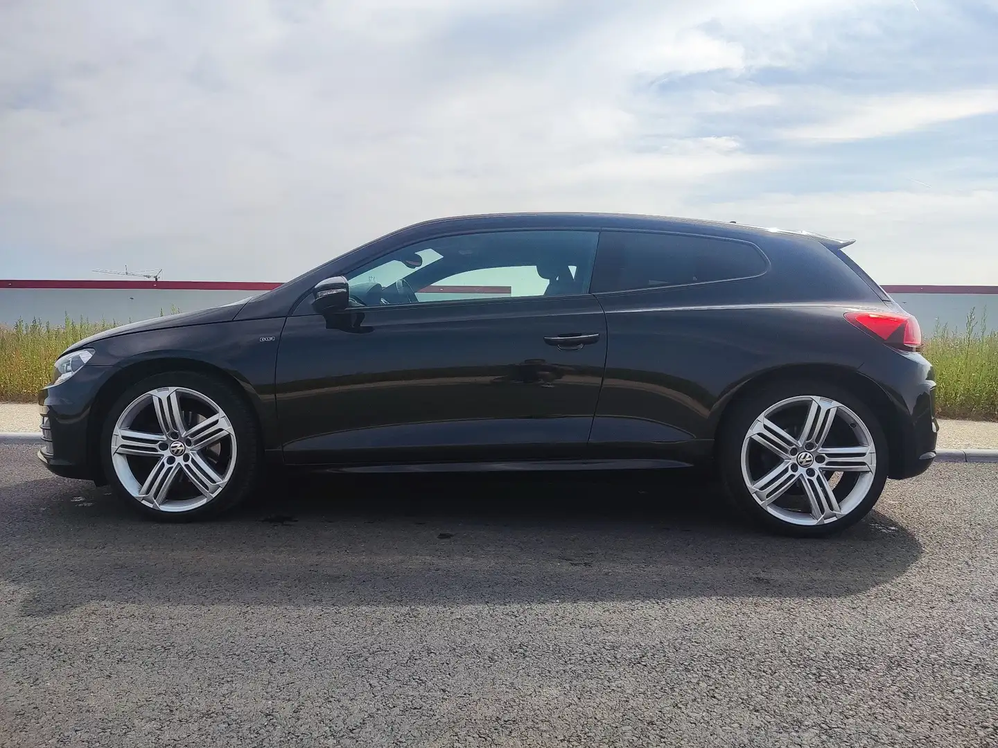 Volkswagen Scirocco Club BMT R-Line Black - 2