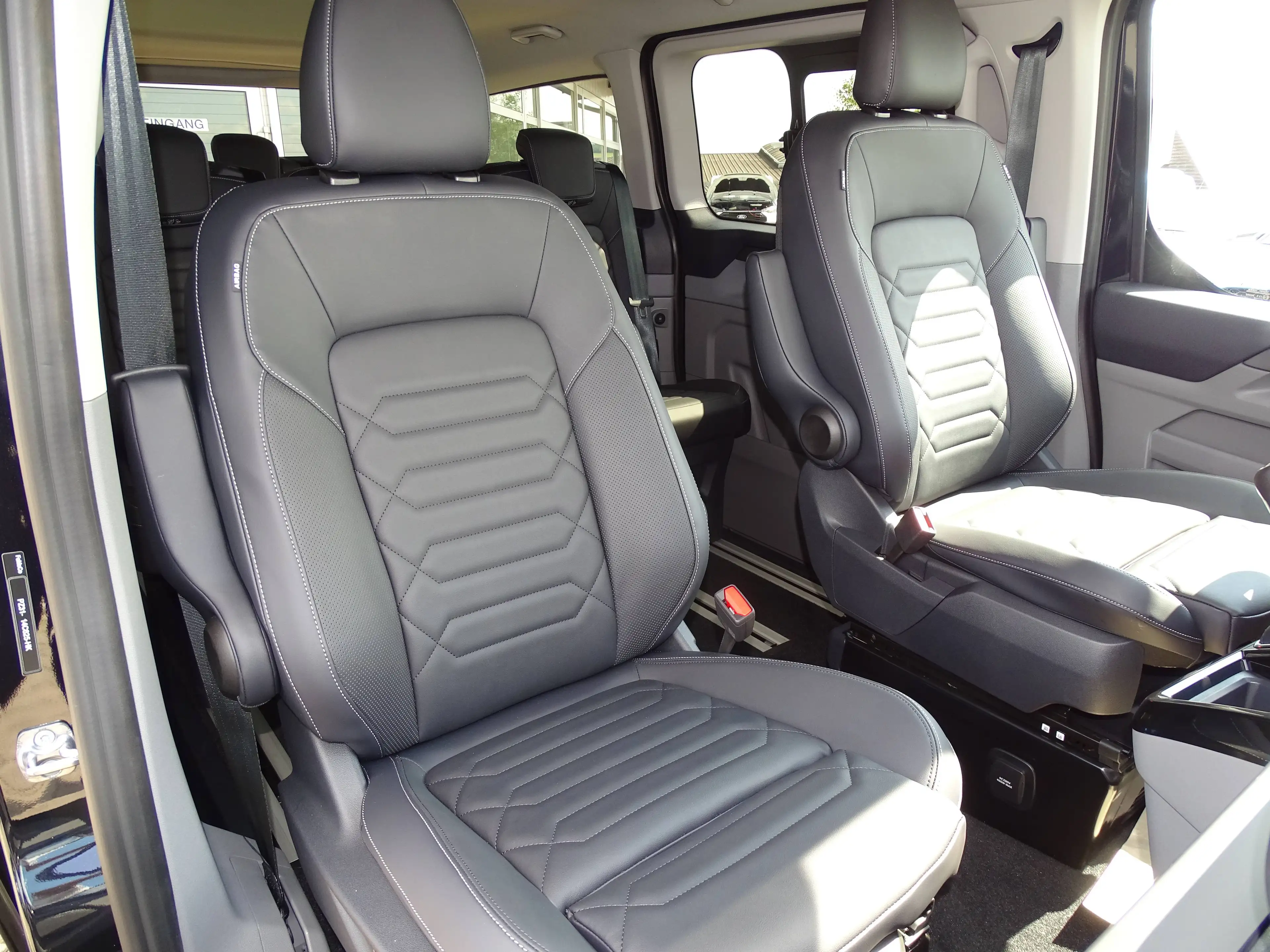 Ford Tourneo Custom Titanium 320 L2 — photo 9
