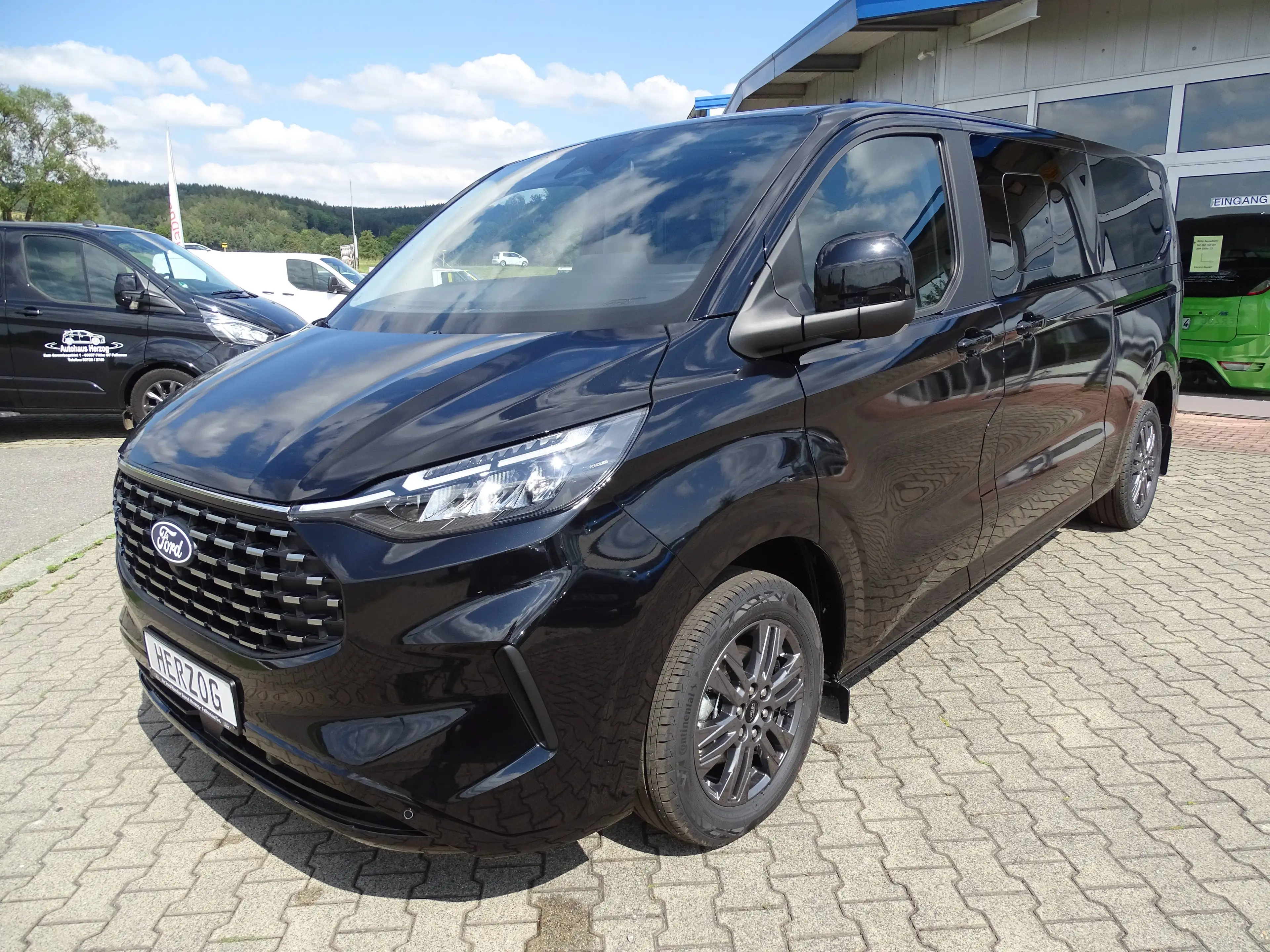 Ford Tourneo Custom Titanium 320 L2