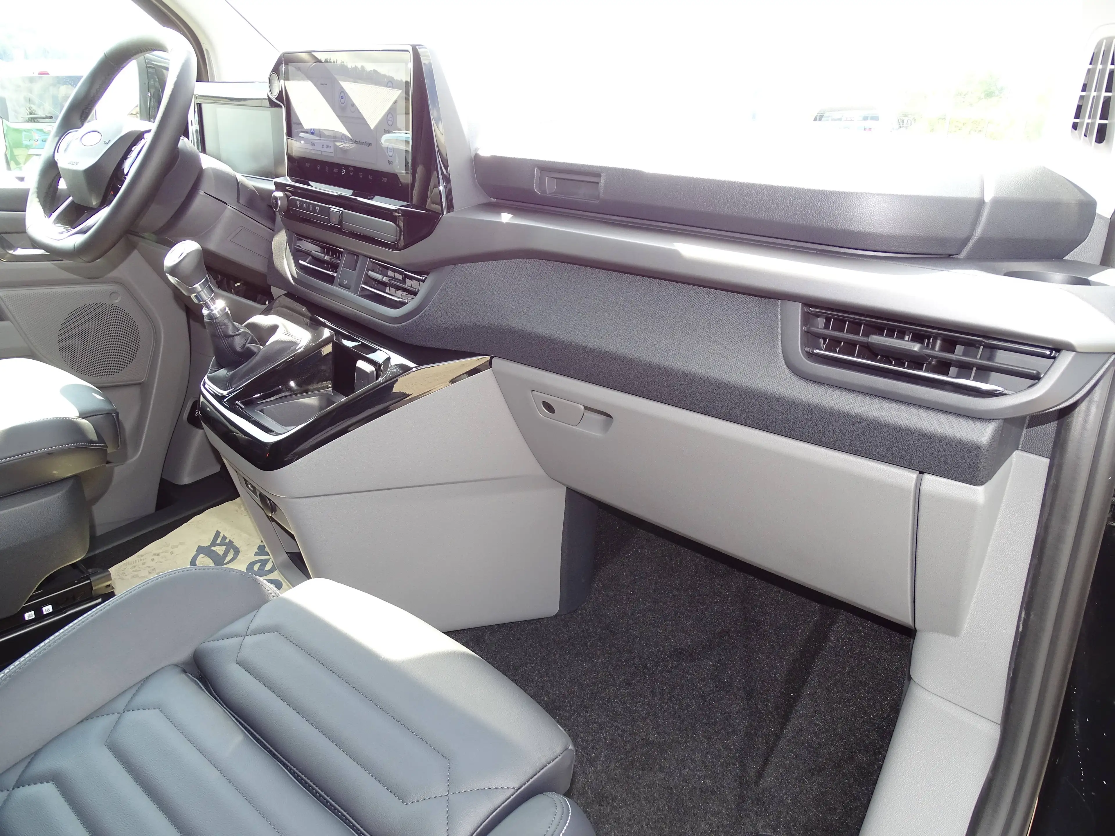 Ford Tourneo Custom Titanium 320 L2 — photo 7