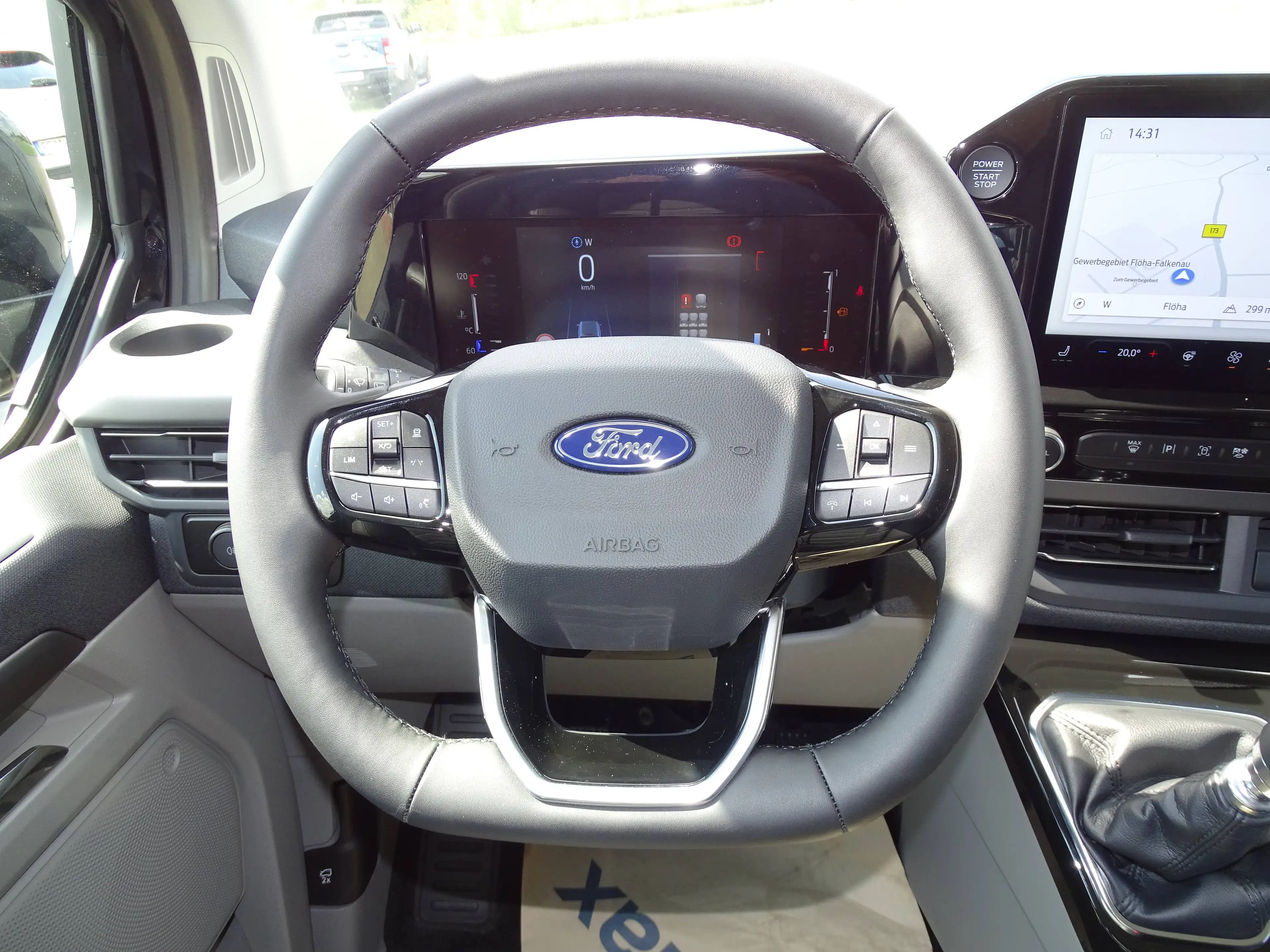 Ford Tourneo Custom Titanium 320 L2 — photo 15