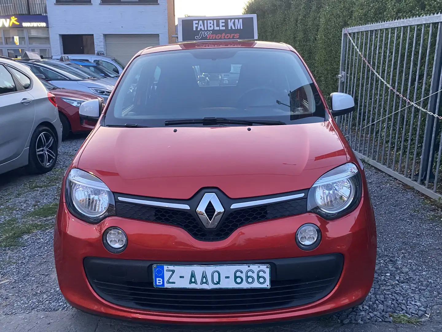 Renault Twingo Twingo 1.0i SCe Automium**FAIBLE KM**GARANTIE** Rouge - 2