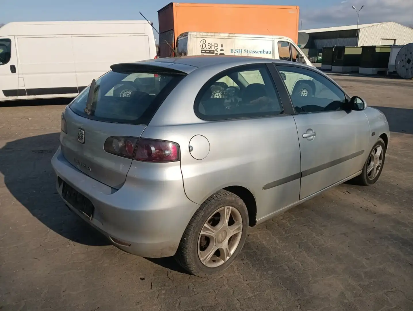 SEAT Ibiza Reference Argent - 2