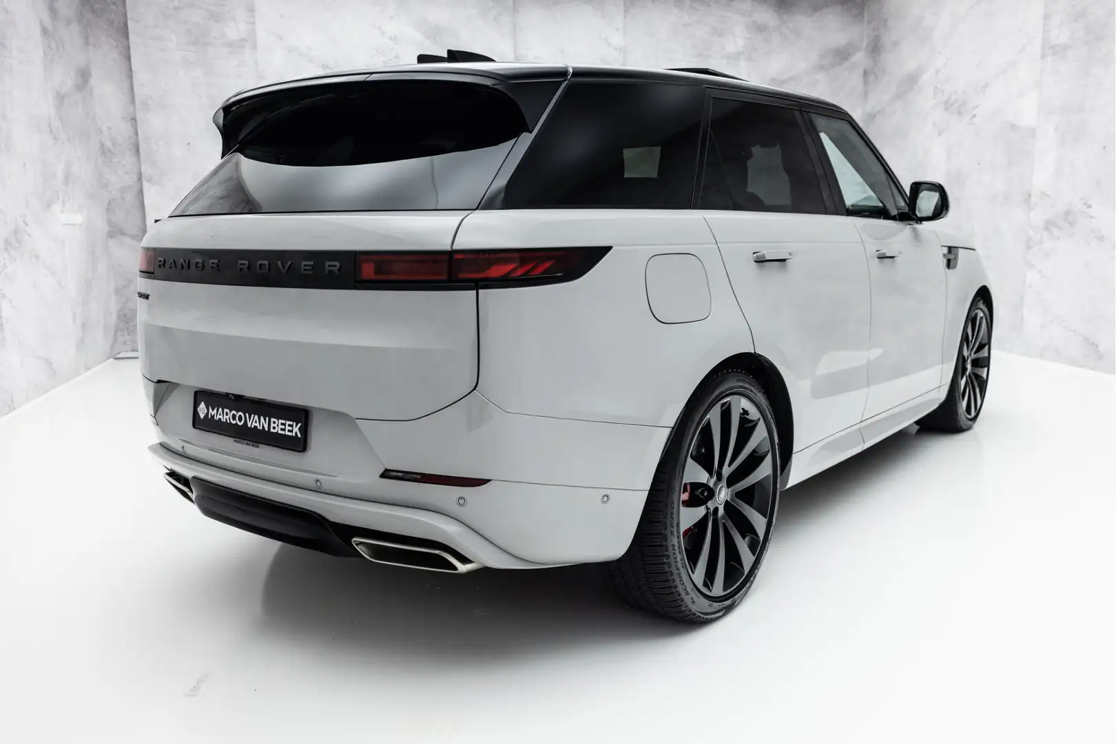 Land Rover Range Rover Sport 3.0 P460e Dynamic SE PHEV | Pano | 23" | Borasco G Grau - 2