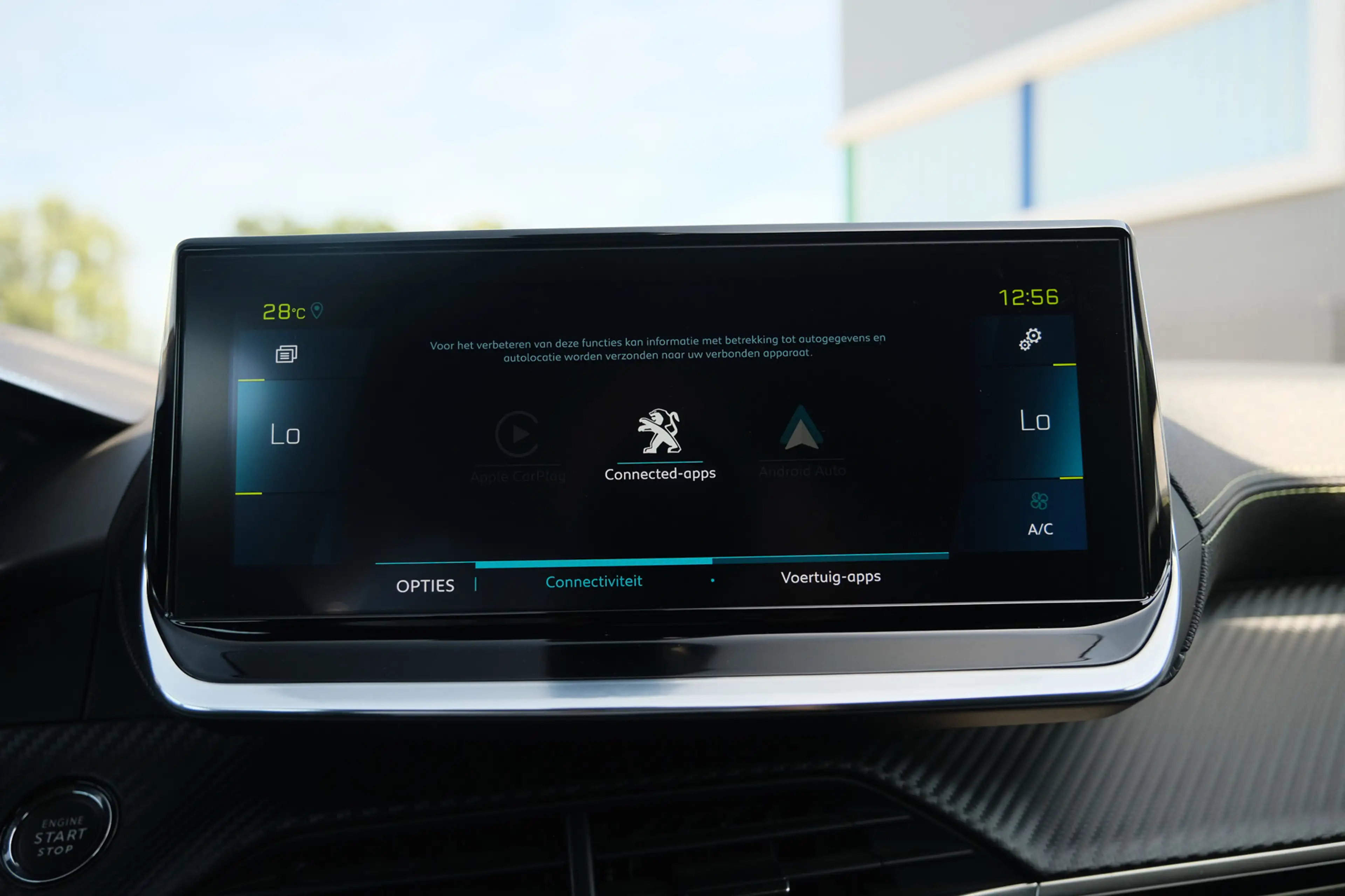 Peugeot e-208 EV GT 50 kWh — photo 15