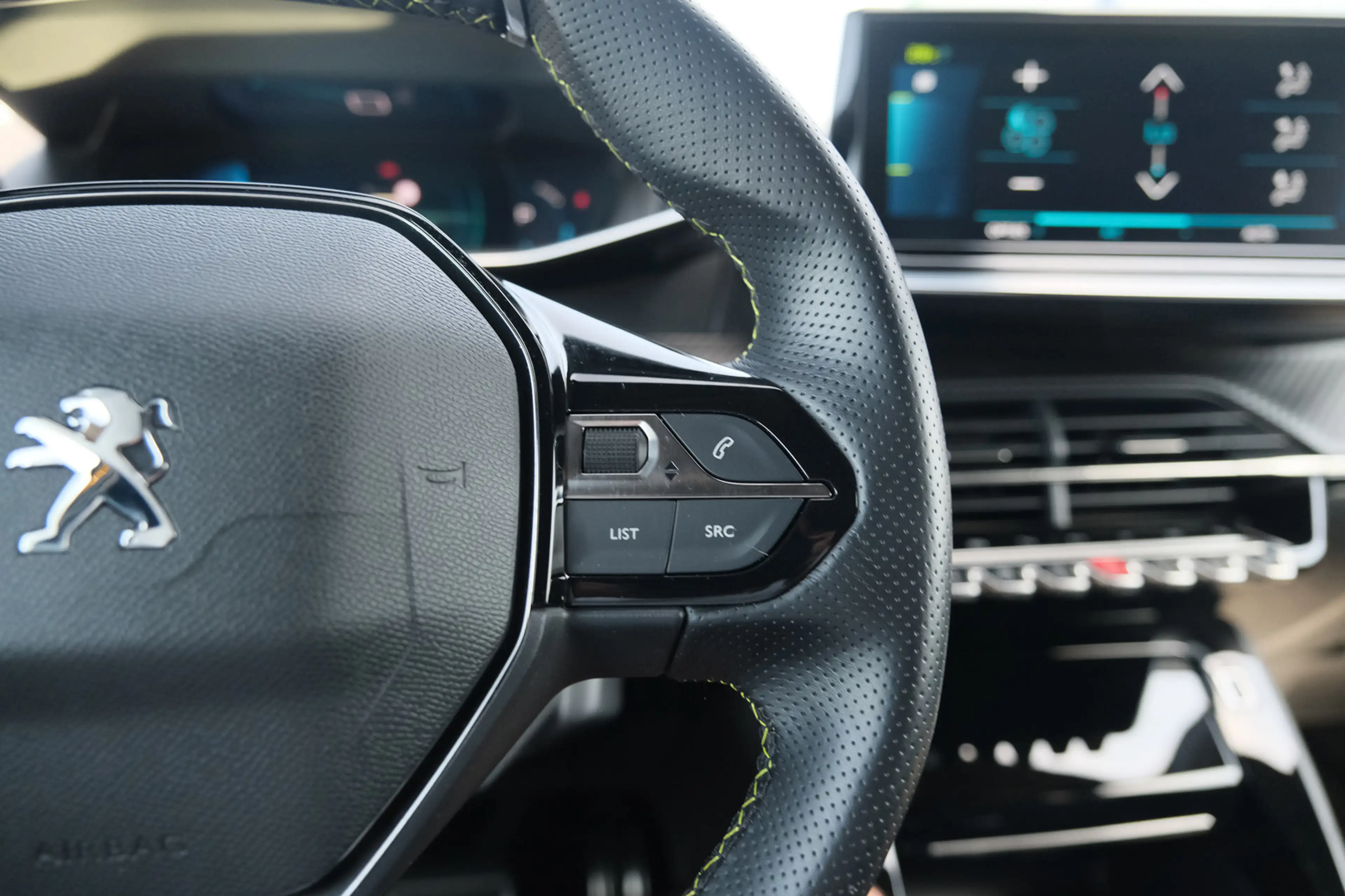 Peugeot e-208 EV GT 50 kWh — photo 20