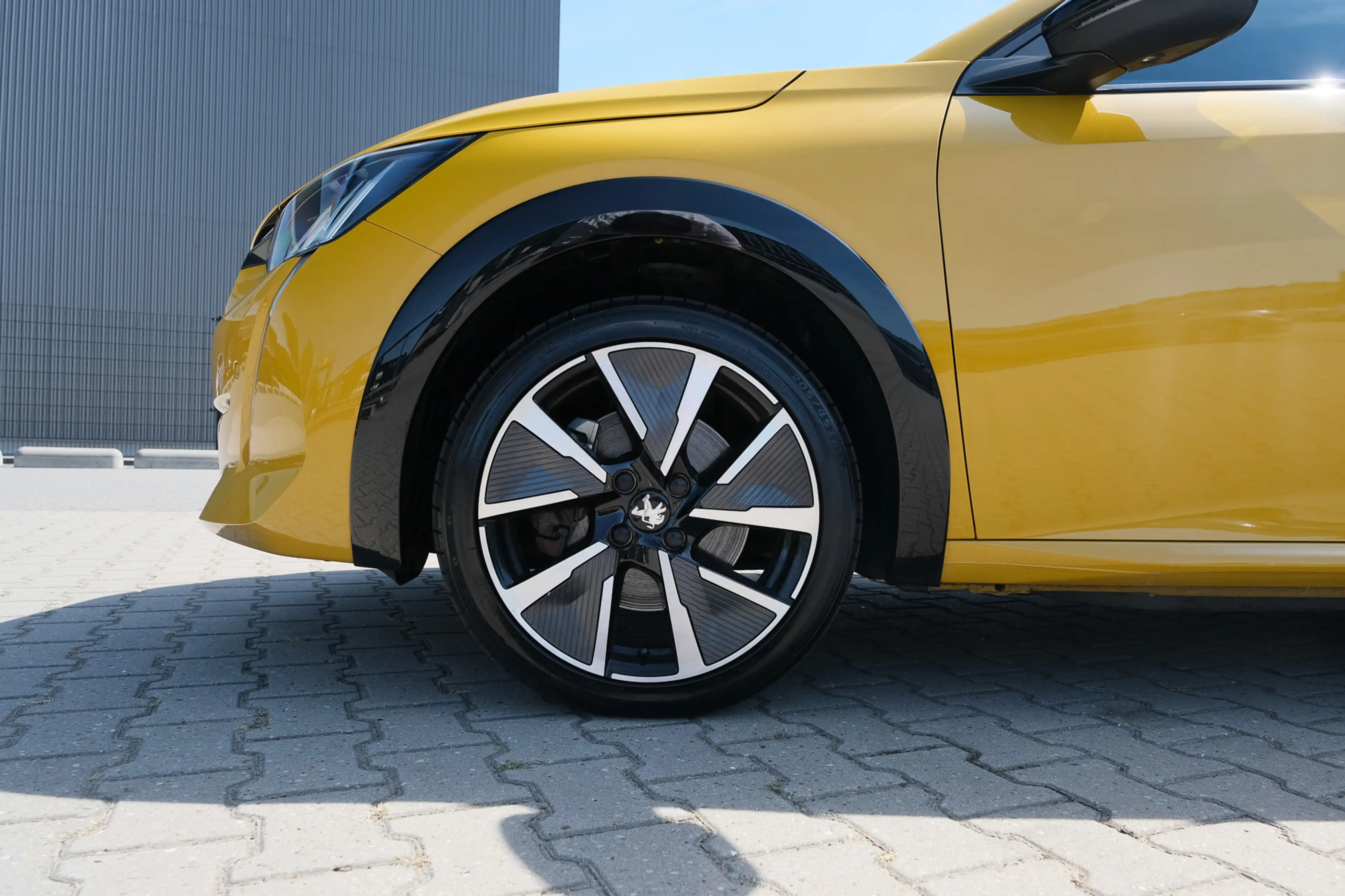 Peugeot e-208 EV GT 50 kWh — photo 7