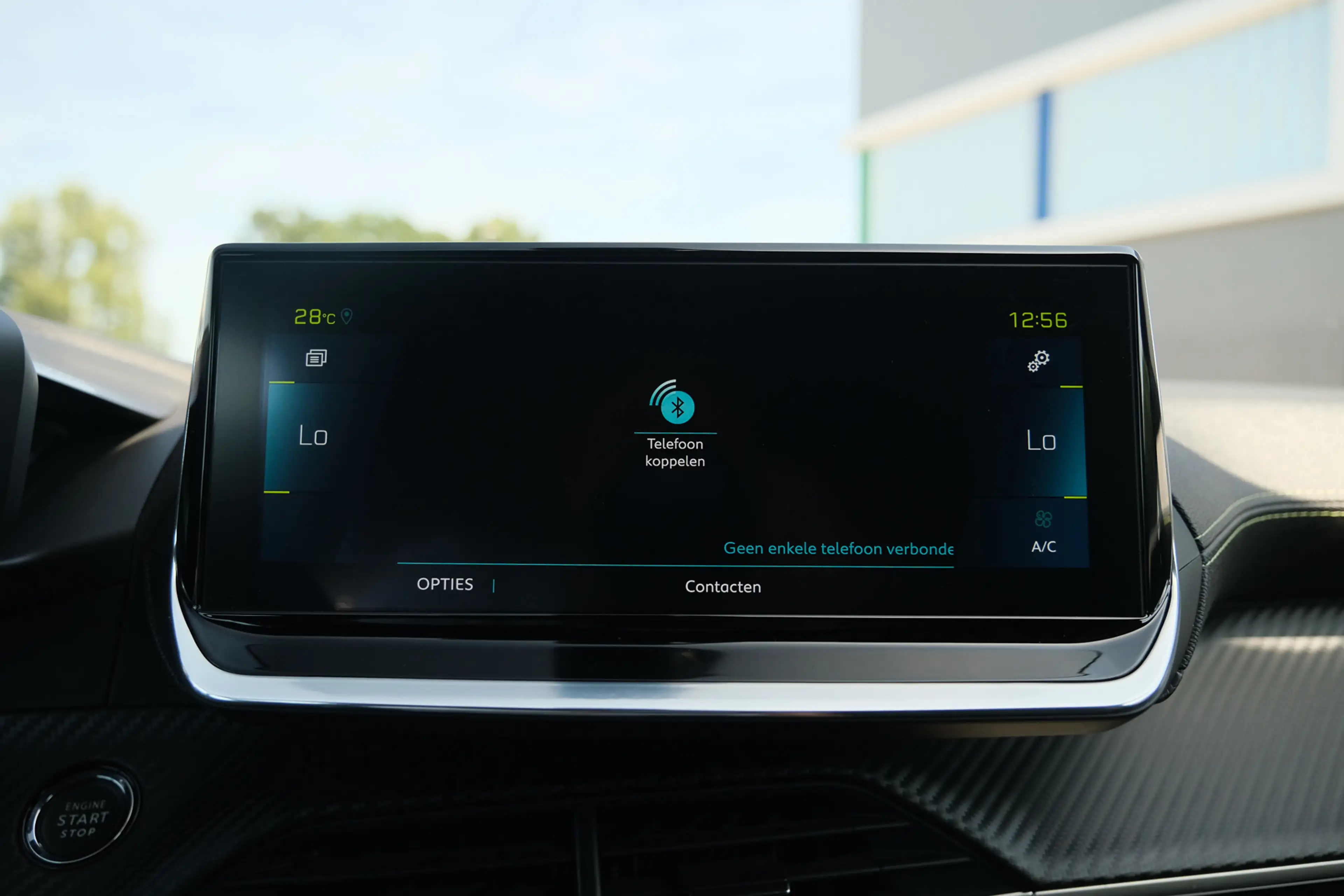 Peugeot e-208 EV GT 50 kWh — photo 14