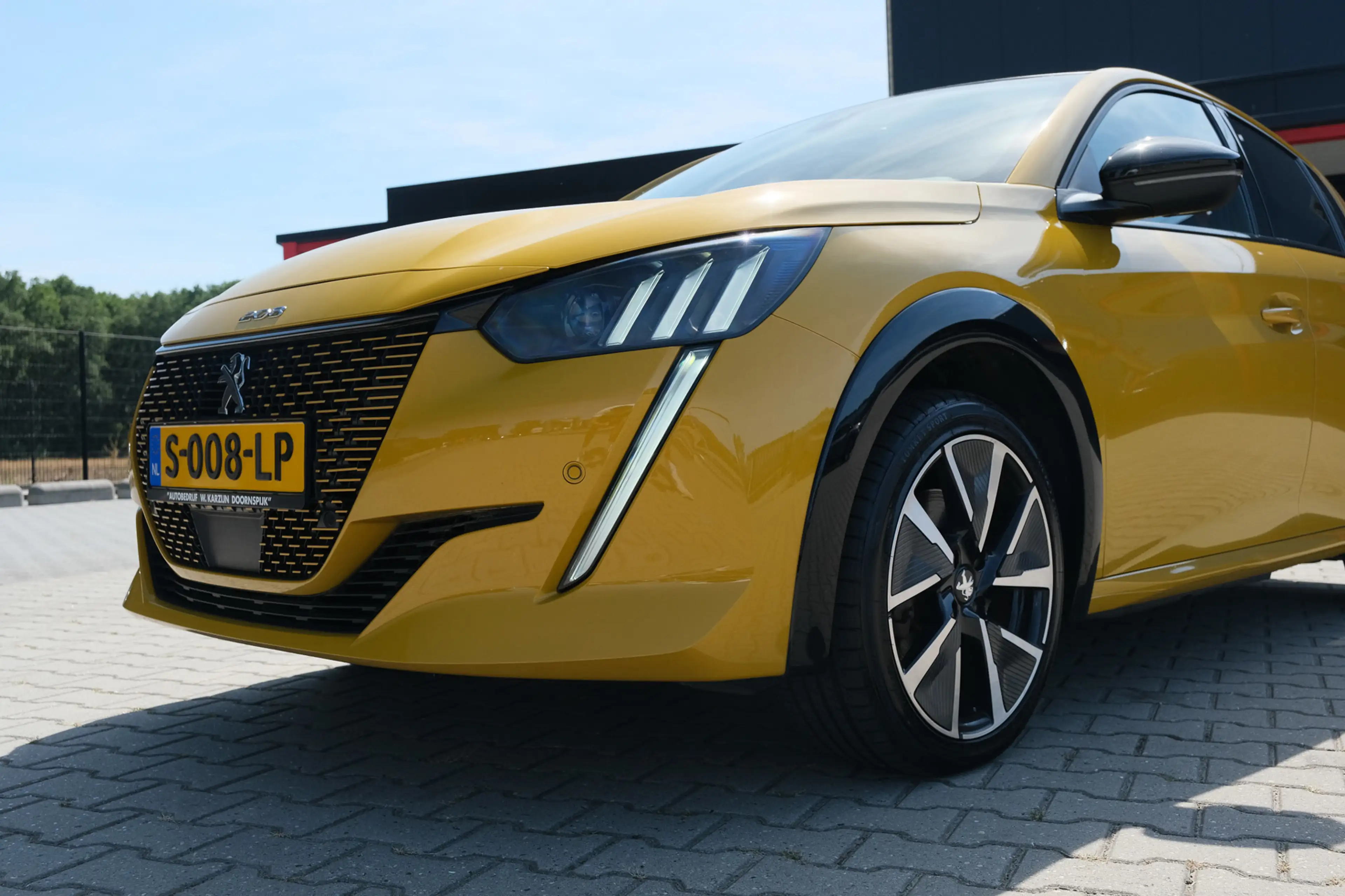 Peugeot e-208 EV GT 50 kWh — photo 6