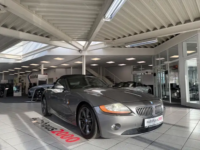 BMW Z4 3.0i AUT./KLIMA/BT/RECHTSLENKER/MEMORY/NAVI