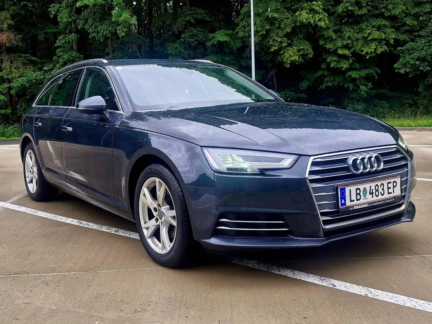 Audi A4 A4 Avant 2,0 TDI Sport S-tronic Sport Grau - 2