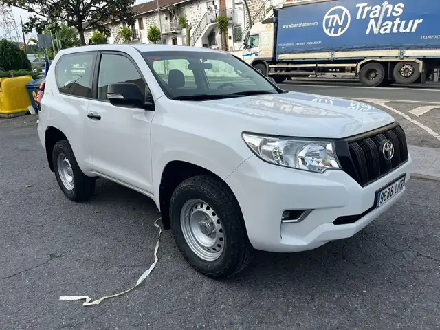 Toyota Land Cruiser D-4D GX