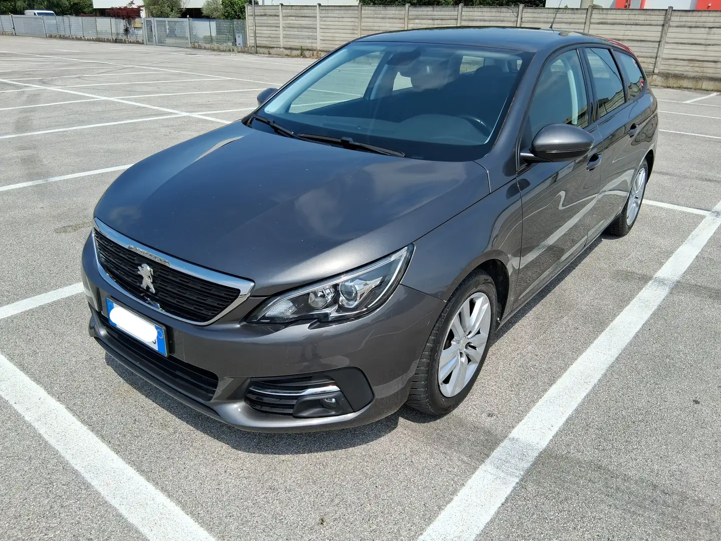 Peugeot 308 308 SW 1.5 bluehdi Business Adas s Grigio - 1