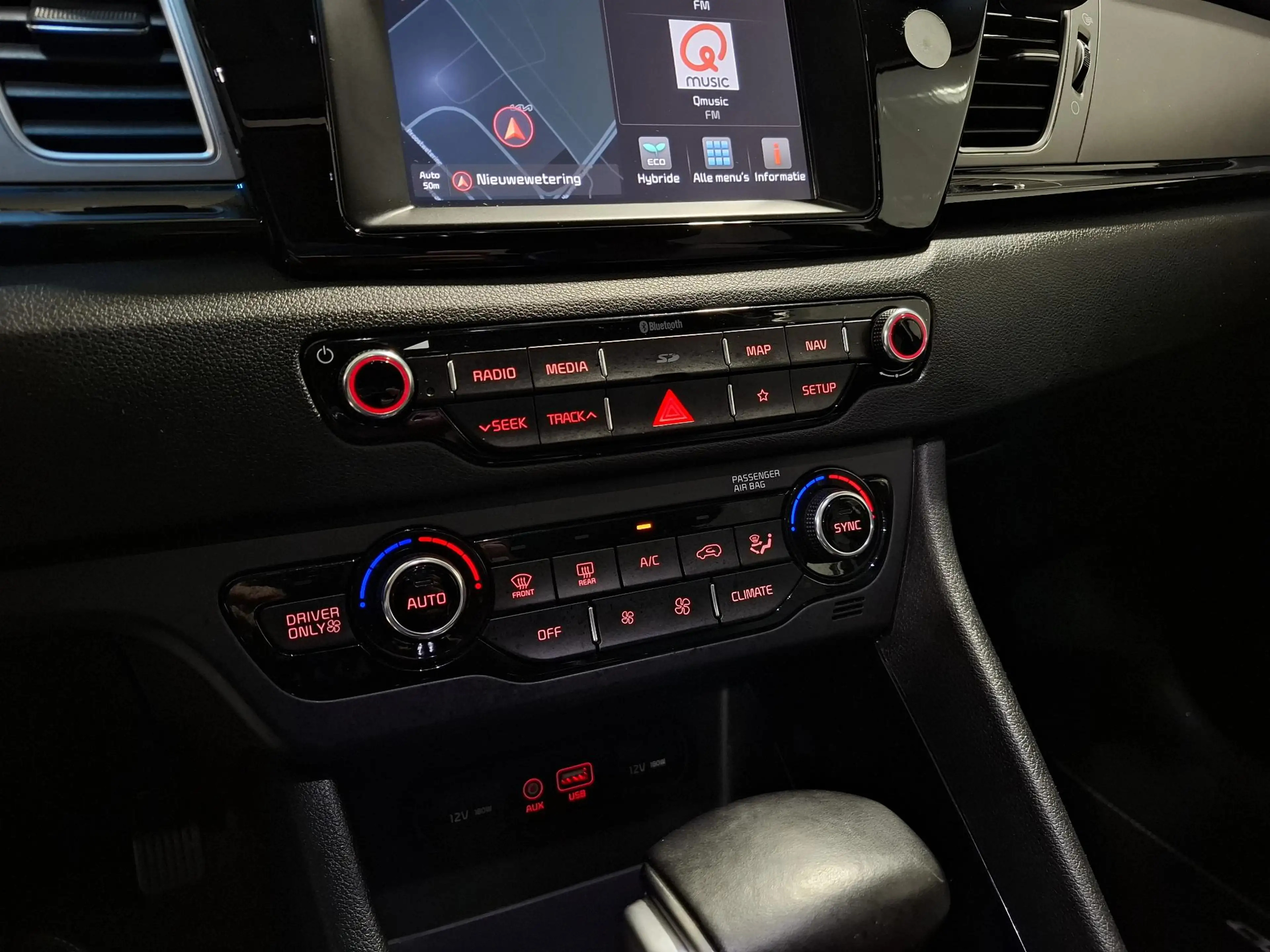Kia Niro 1.6 GDi Hybrid Design Edition Stoel en Stuur verwa — photo 14