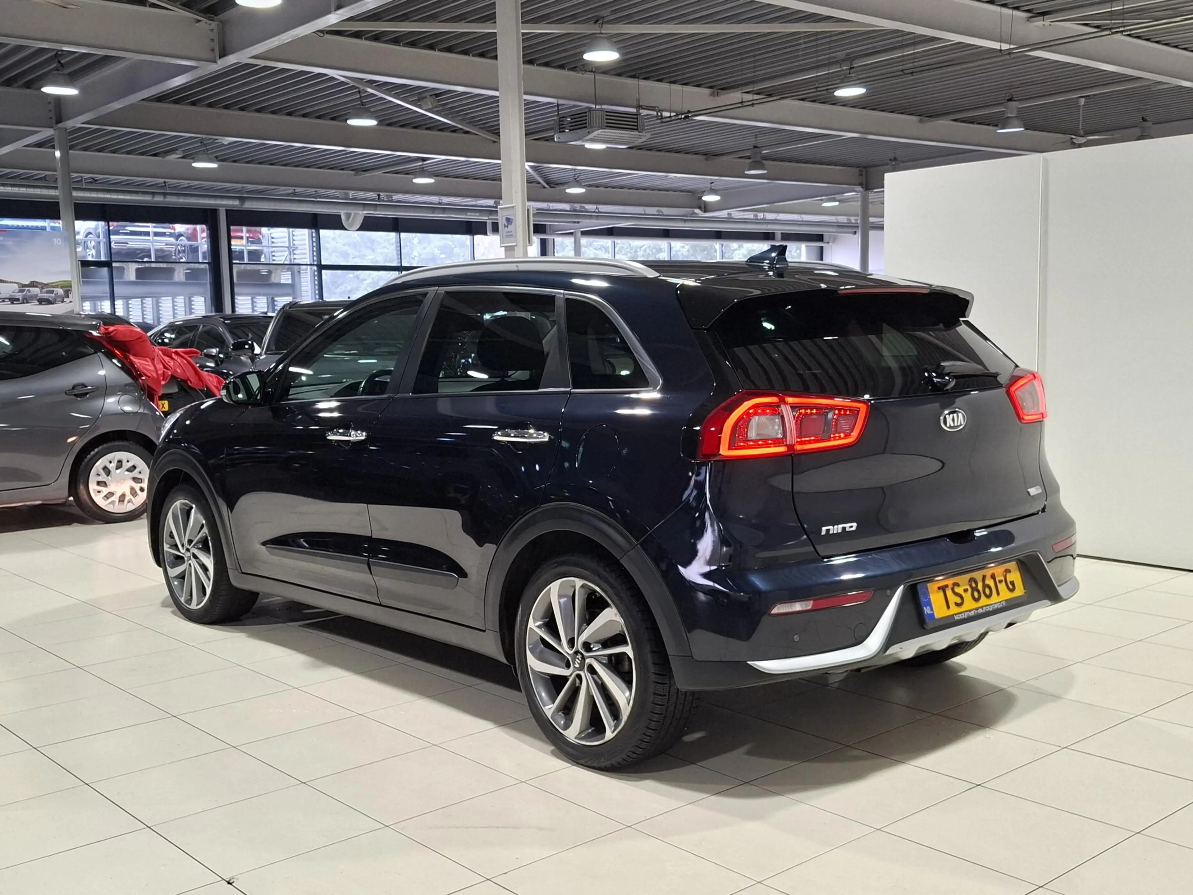 Kia Niro 1.6 GDi Hybrid Design Edition Stoel en Stuur verwa — photo 6