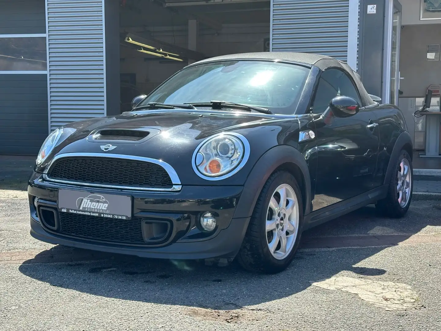 MINI Cooper S Roadster *PDC*NAVI*LEDER*XENON* Schwarz - 2