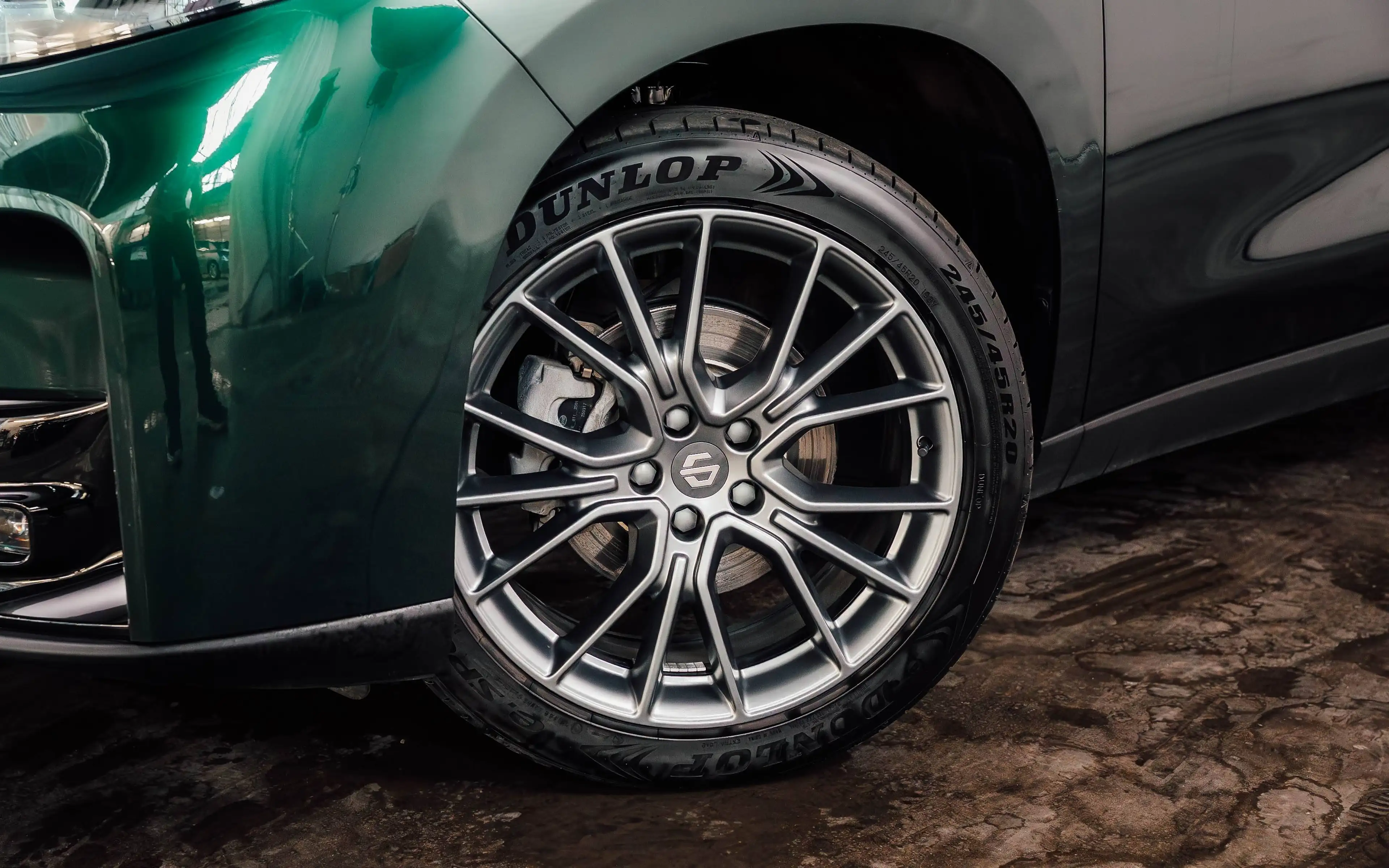 Leapmotor C10 C10 REEV 1.5i Design — photo 6