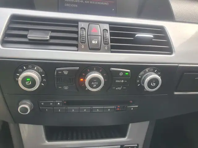 BMW 5 Series view 12