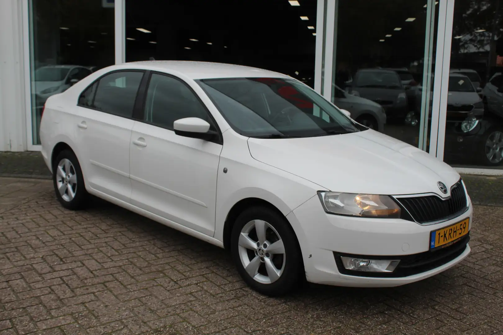 Skoda Rapid/Spaceback 1.2 TSI Greentech Ambition Businessline Plus Wit - 2