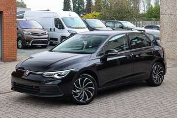 FIRST-EDITION*PARKEERSENSOREN*STUUR+ZETELVERWARMING*BTW-WAGEN*NAVIGATIE*