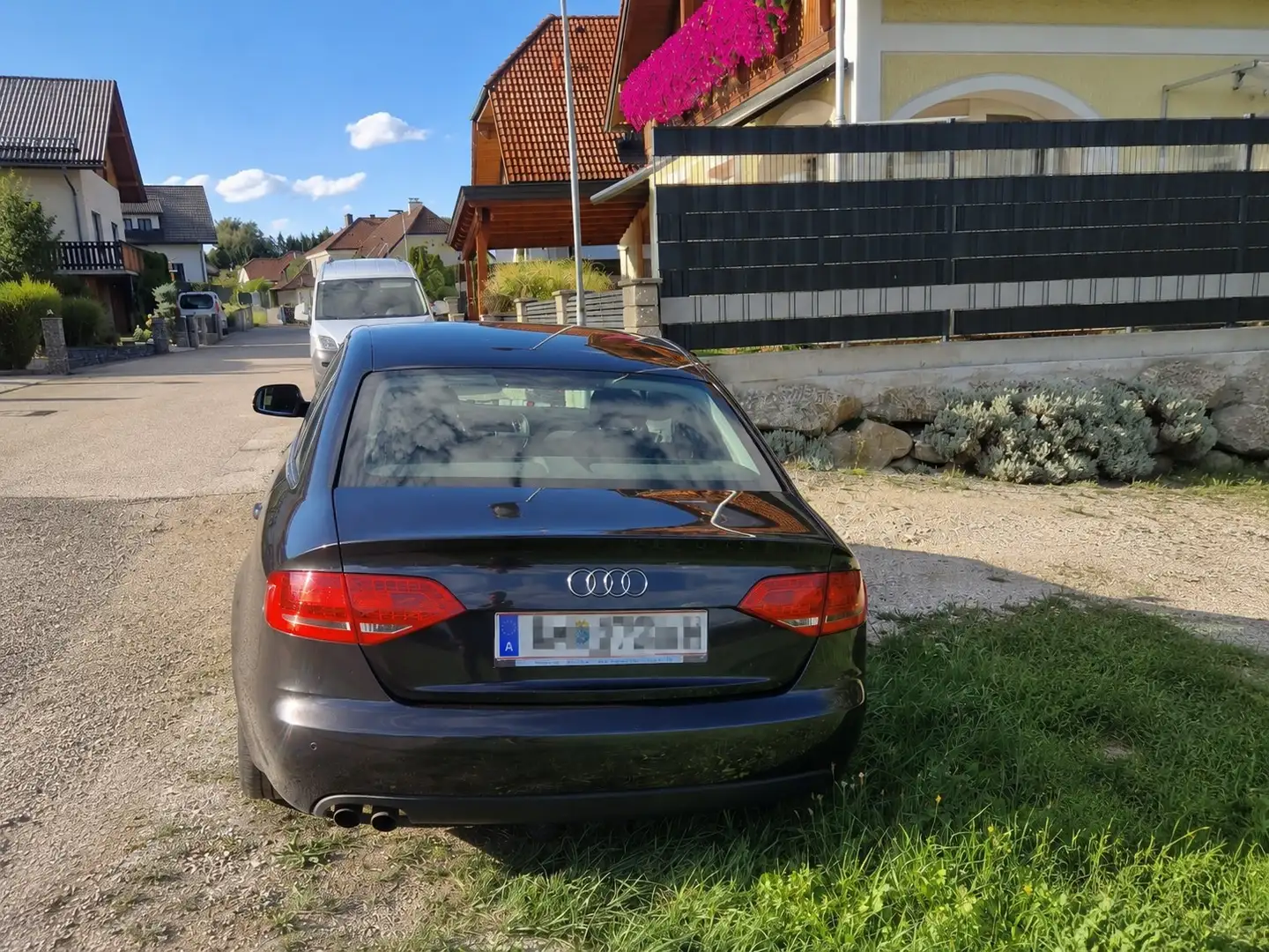 Audi A4 1,8 TFSI Grau - 2