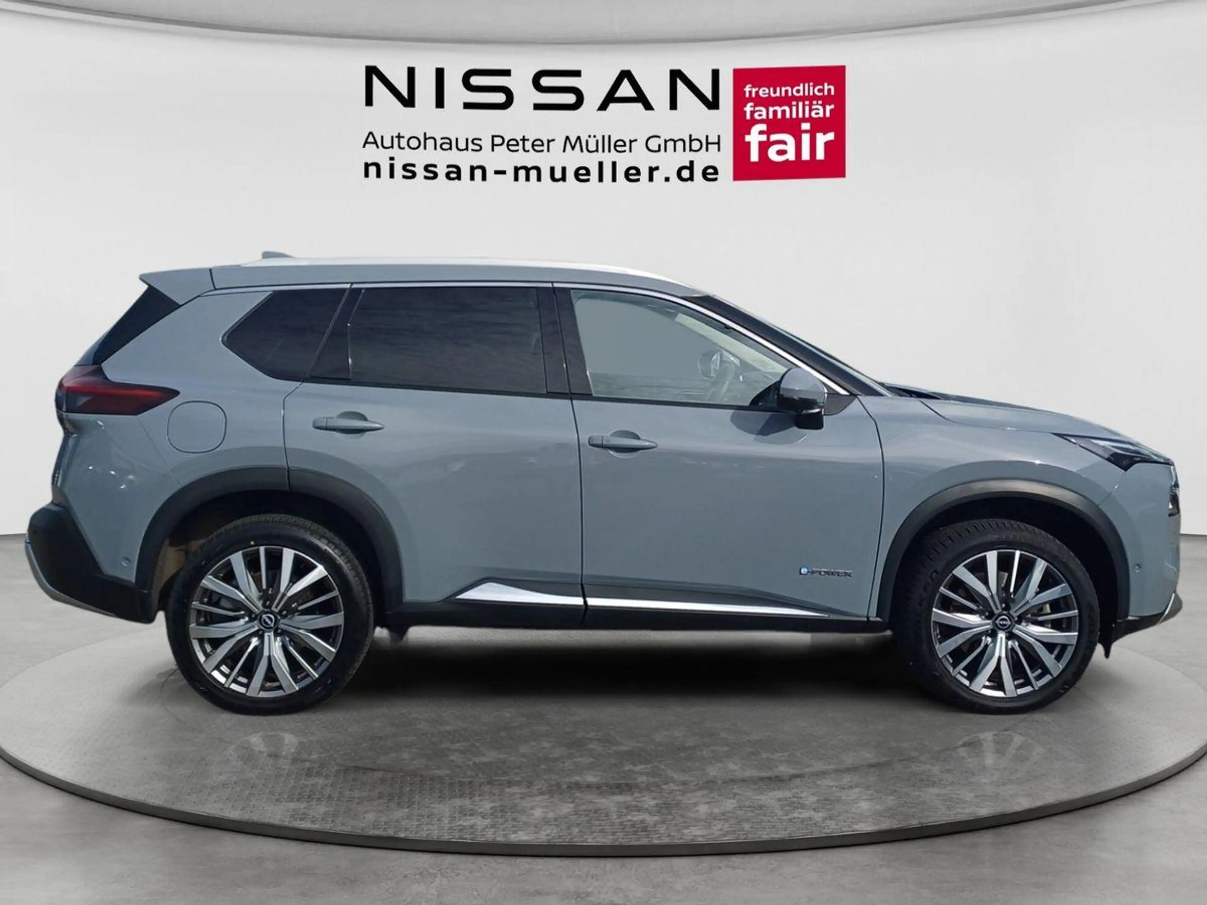 Nissan X-Trail 1.5 VC-T e-4ORCE 213 PS 4x4 Tekna+ 5 Sitze 20" — photo 6