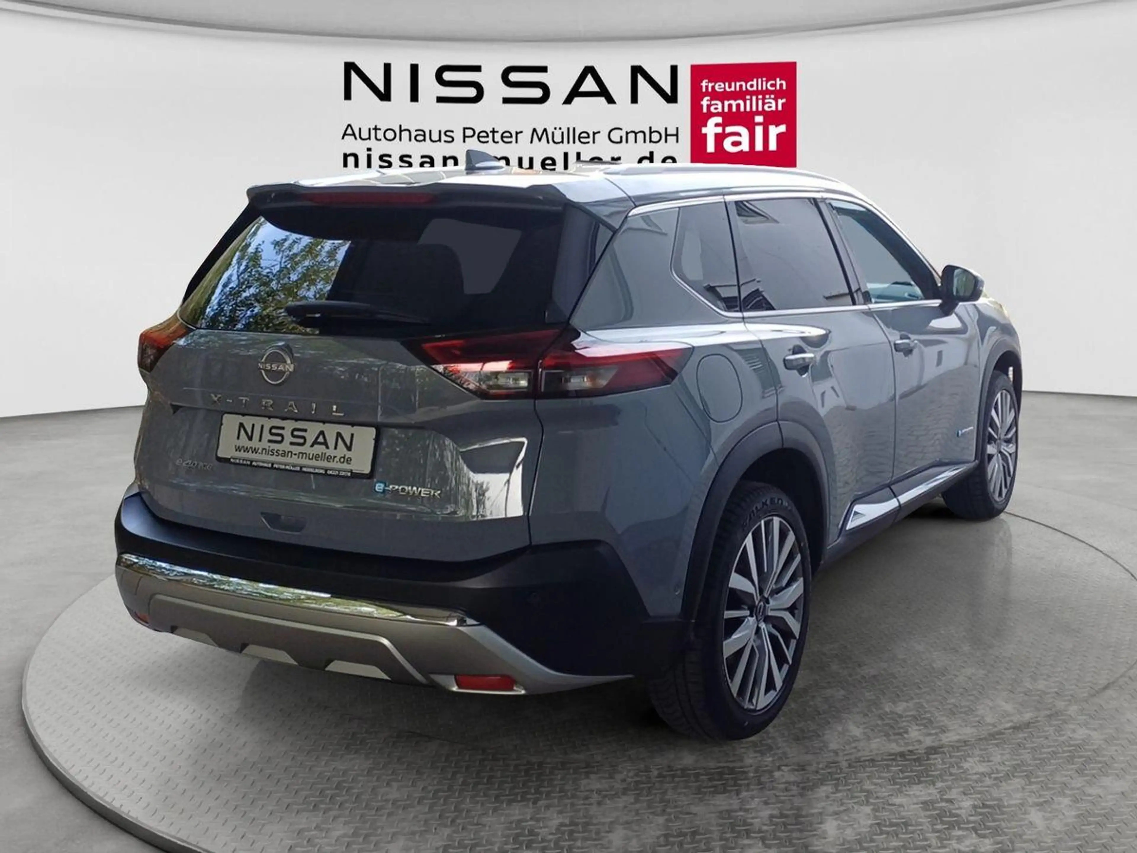 Nissan X-Trail 1.5 VC-T e-4ORCE 213 PS 4x4 Tekna+ 5 Sitze 20" — photo 5