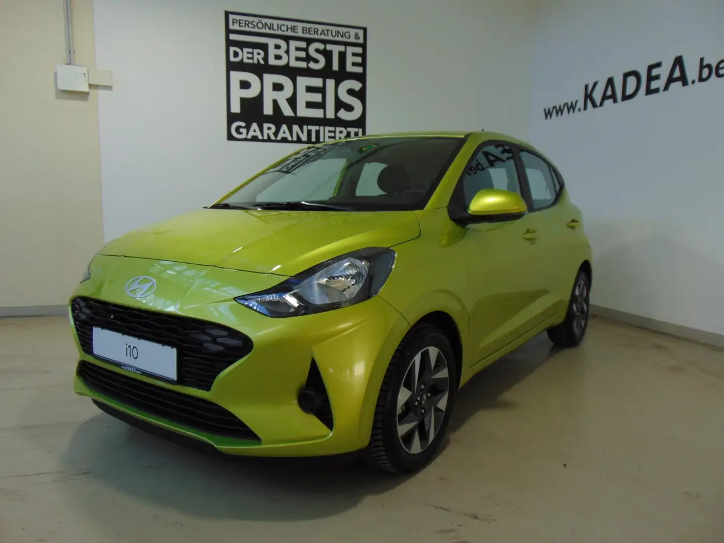 Hyundai i10 1.0 Trend FLA SpurH LM KlimaA Navi PDC KAM - 2