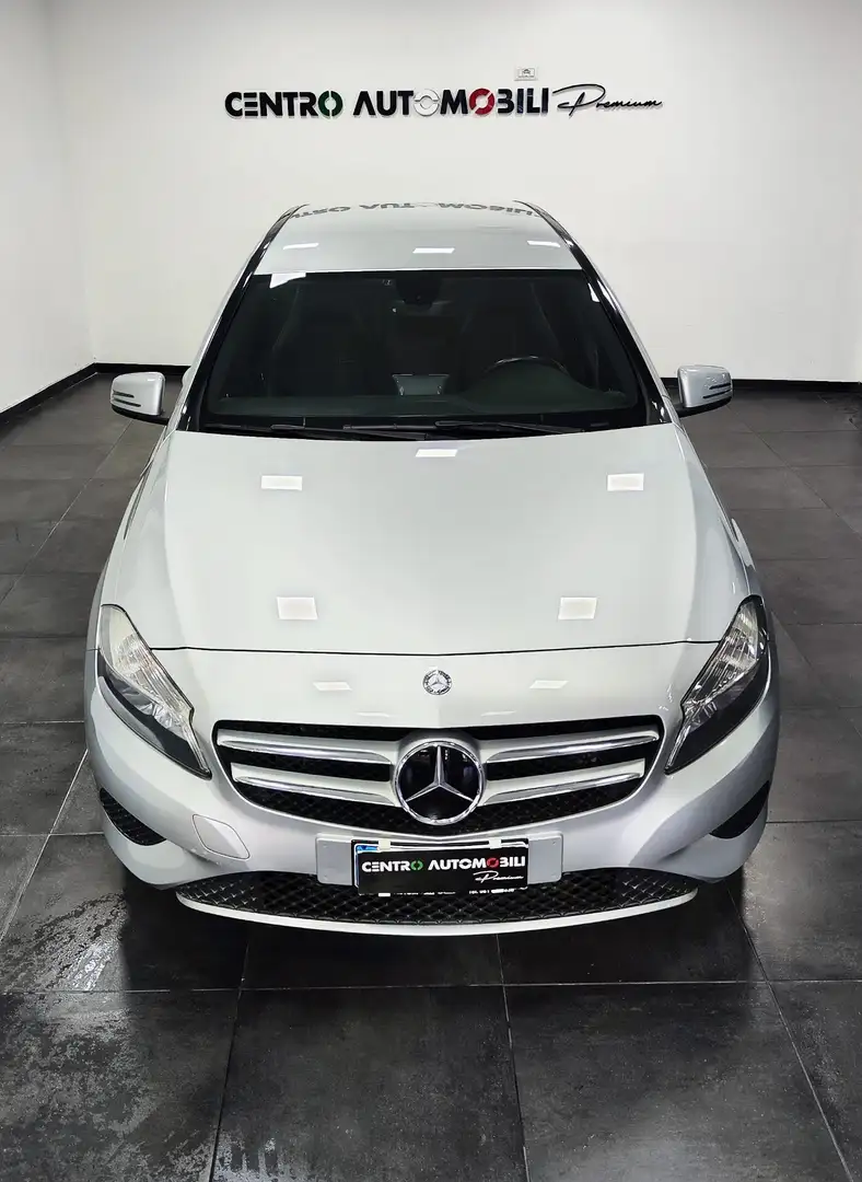 Mercedes-Benz A 180 A 180 CDI 1,5 110CV BlueEFFICIENCY Sport Grigio - 2