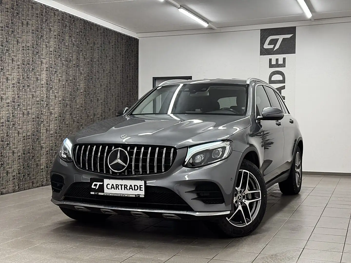 Mercedes-Benz GLC 250 d 4MATIC Aut. AMG LINE EXTERIEUR&INTERIEUR/ LED... Grau - 1