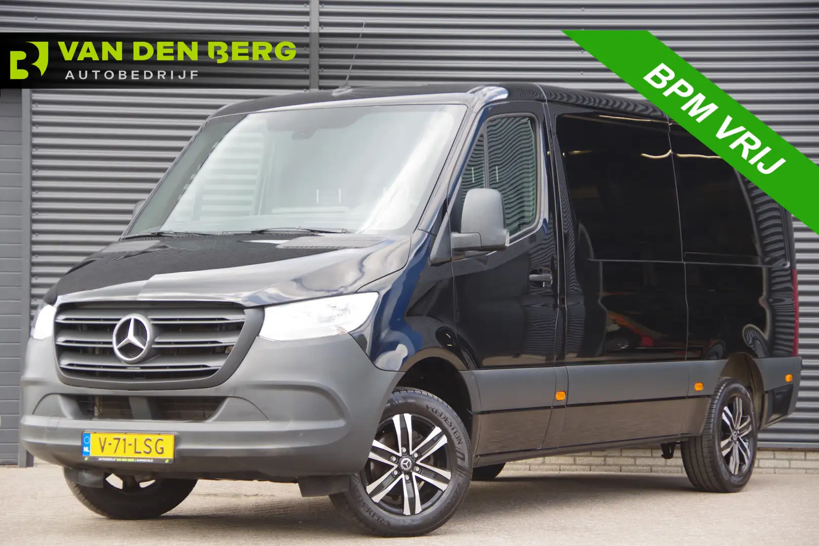 Mercedes-Benz Sprinter 315 1.9 CDI L2H1 RWD, 3-ZITS, 150PK, TREKHAAK, CAM Zwart - 1