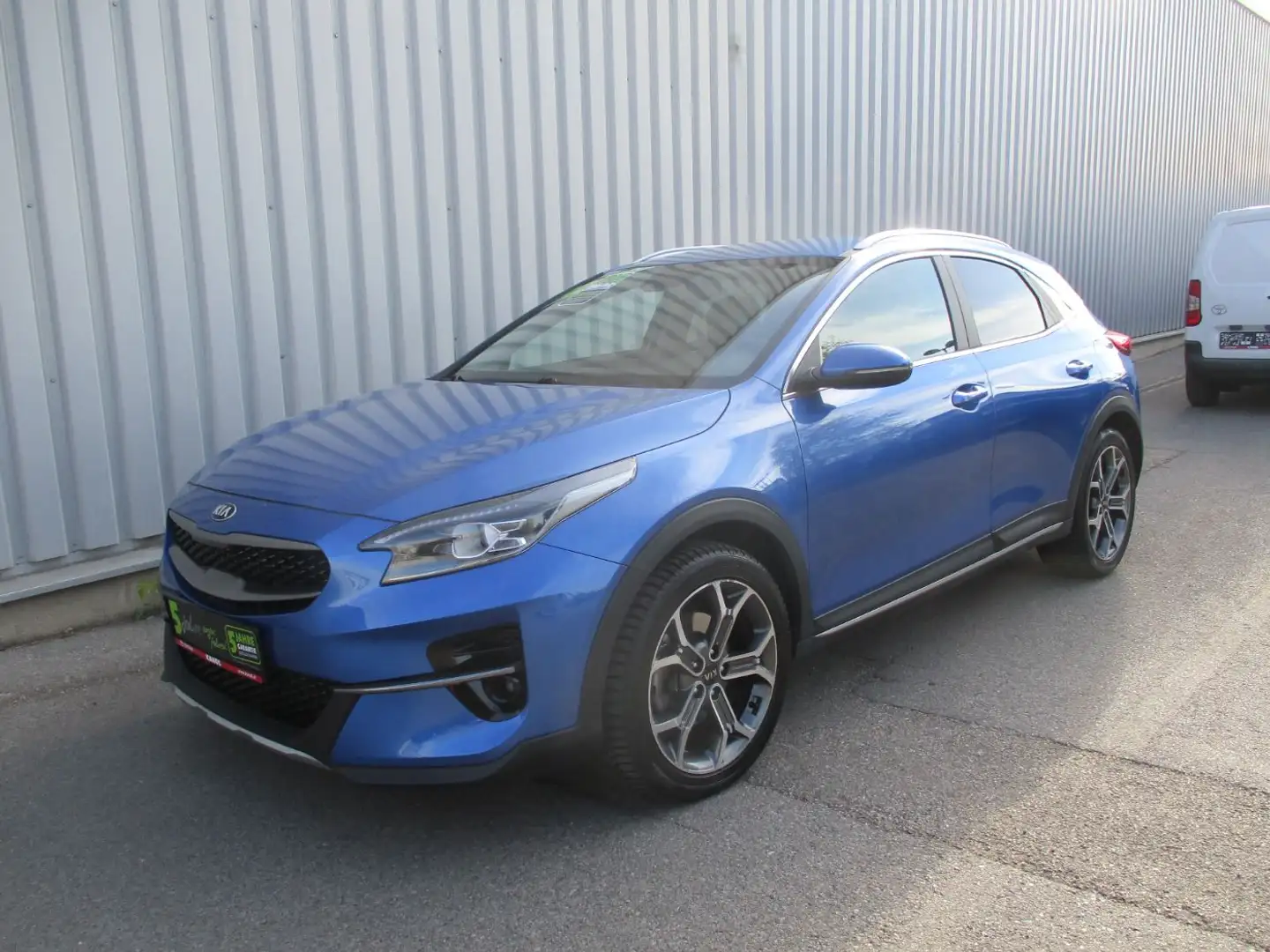 Kia XCeed 1.6 CRDI 48V Gold DCT LED+Navi+SHZ+2xKlima Blau - 2
