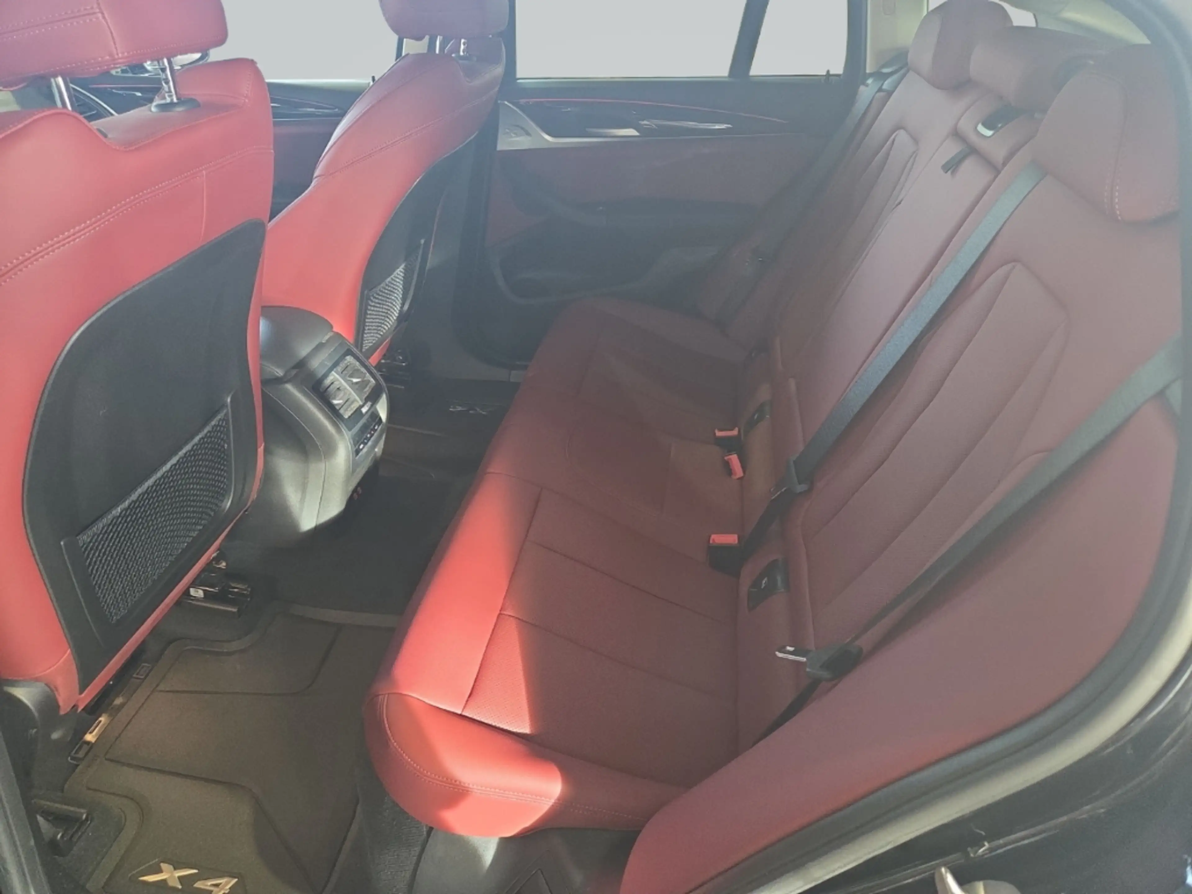 BMW X4 20 i xDrive AHK Navi Leder Memory Sitze Soundsyste — photo 12