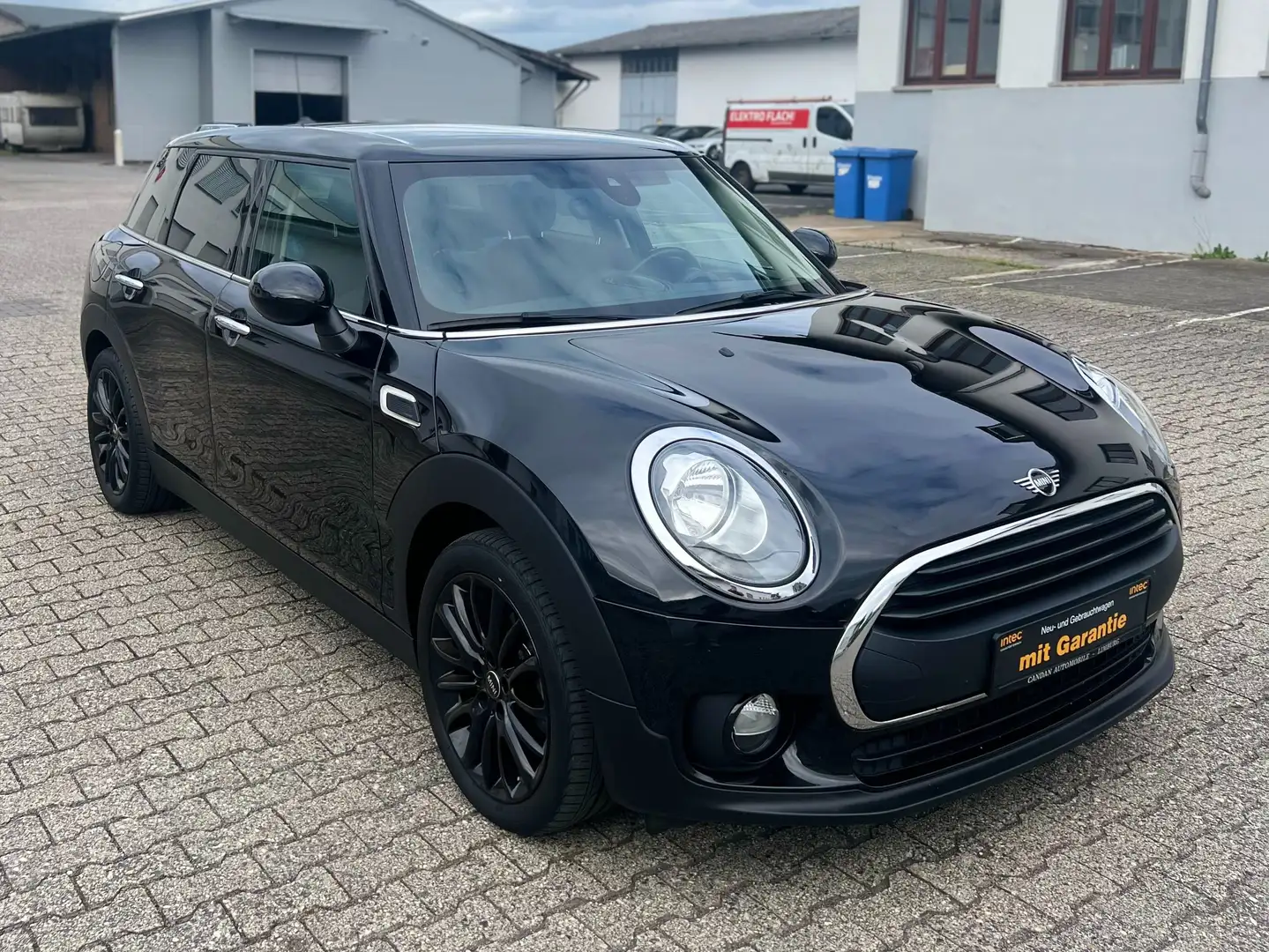 MINI One Clubman One*STK NEU*PDC*WINTERRÄDER GRATIS Černá - 2
