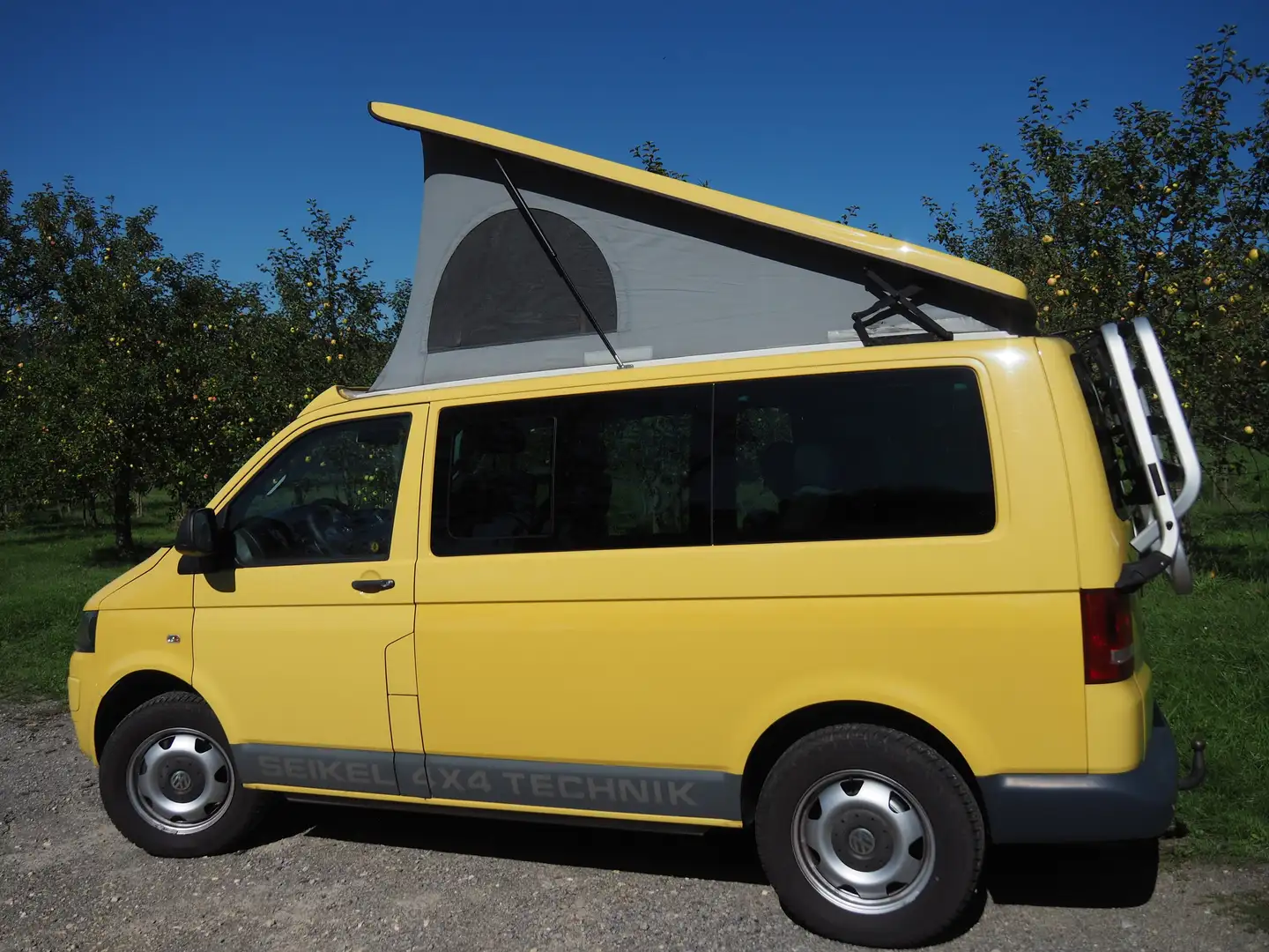 Volkswagen T5 Multivan T5, 2.Motor 180T km, Seikel 4x4, Aufstelldach Gelb - 1