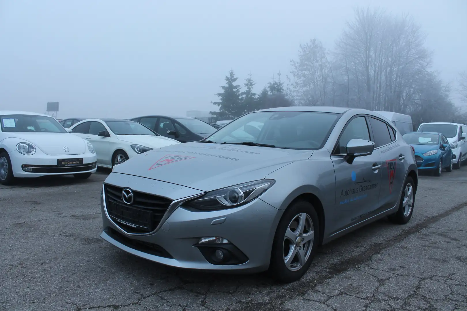 Mazda 3 2.2 NAVI PDC KLIMATR XENON EURO 6 Grau - 1
