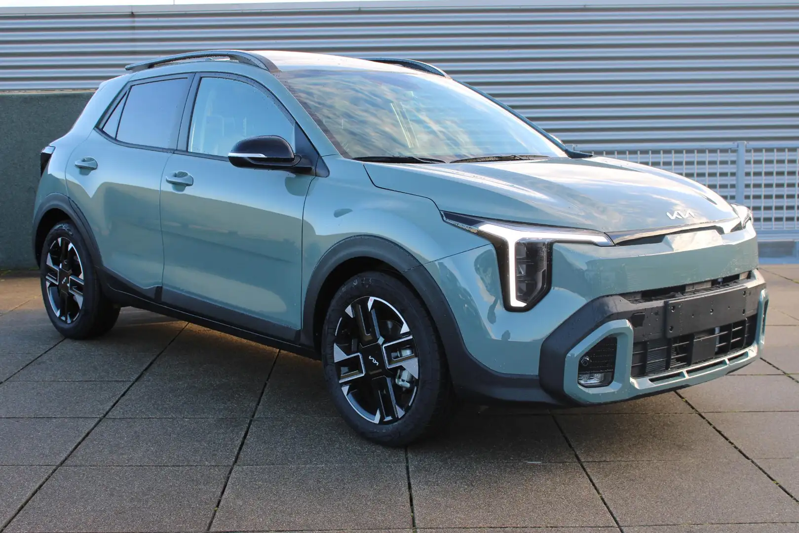 Kia Stonic 1.0 T-GDi MHEV GT-Line Navigatie / stuur en stoel Vert - 2