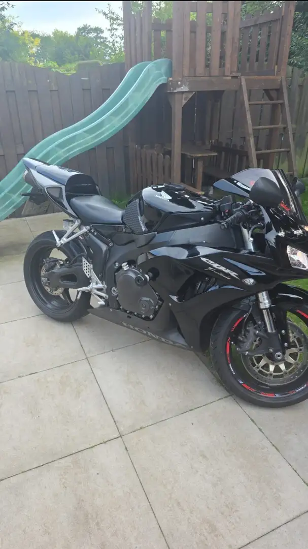 Honda CBR 1000 rr sc57 Zwart - 2