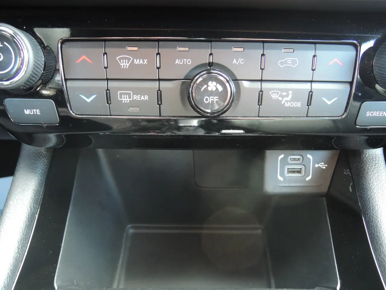 Jeep Compass снимка Jeep Compass