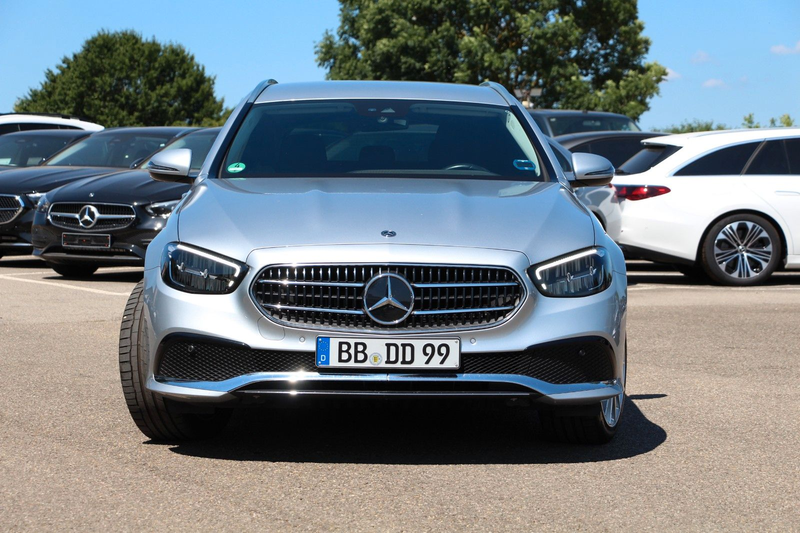 Mercedes-Benz E 220 T d MBUX HIGH-END*SPUR*KAMERA Avantgarde — photo 2