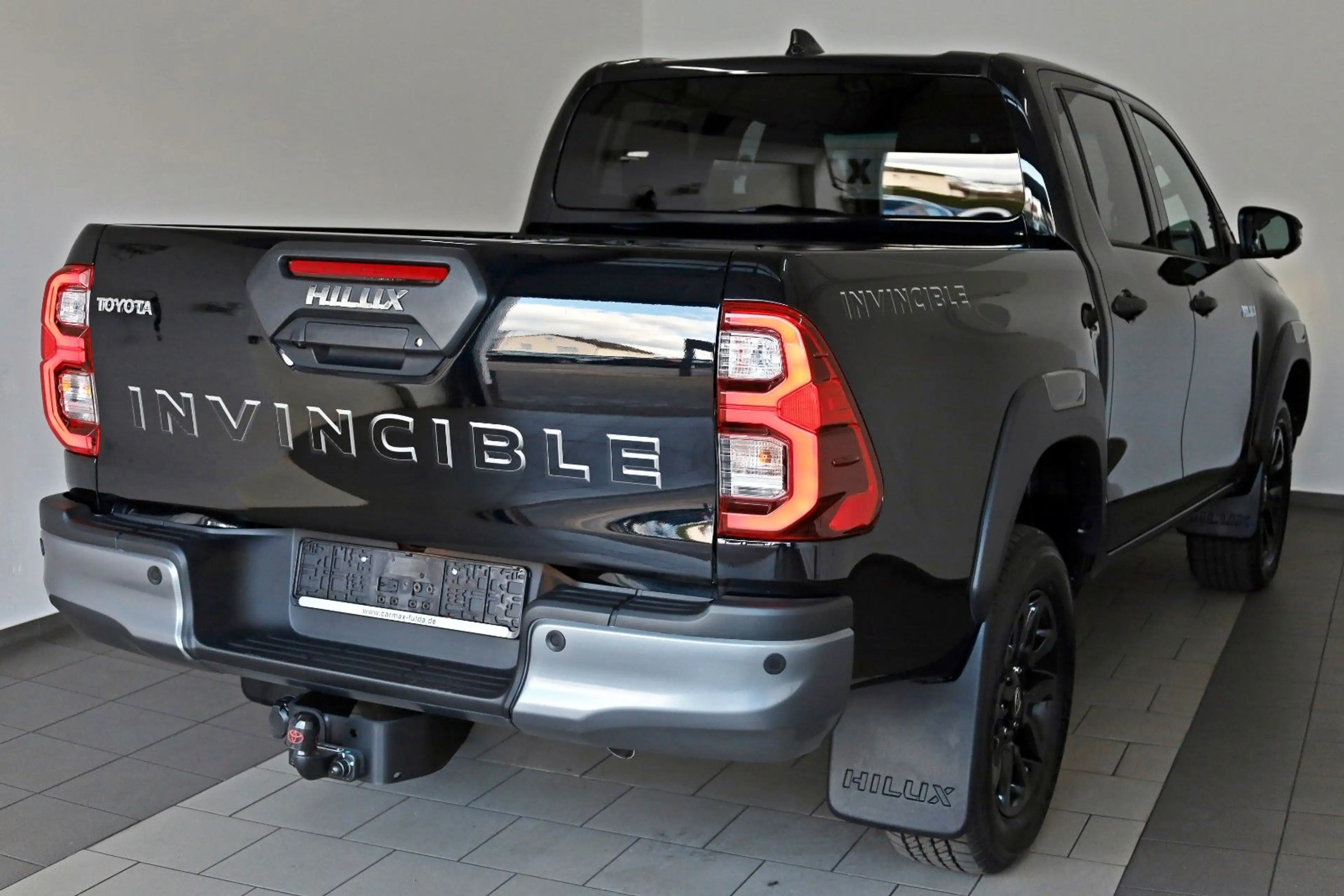 Toyota Hilux Double Cab Invincible 4x4,Navi,Kamera,AHK — photo 2