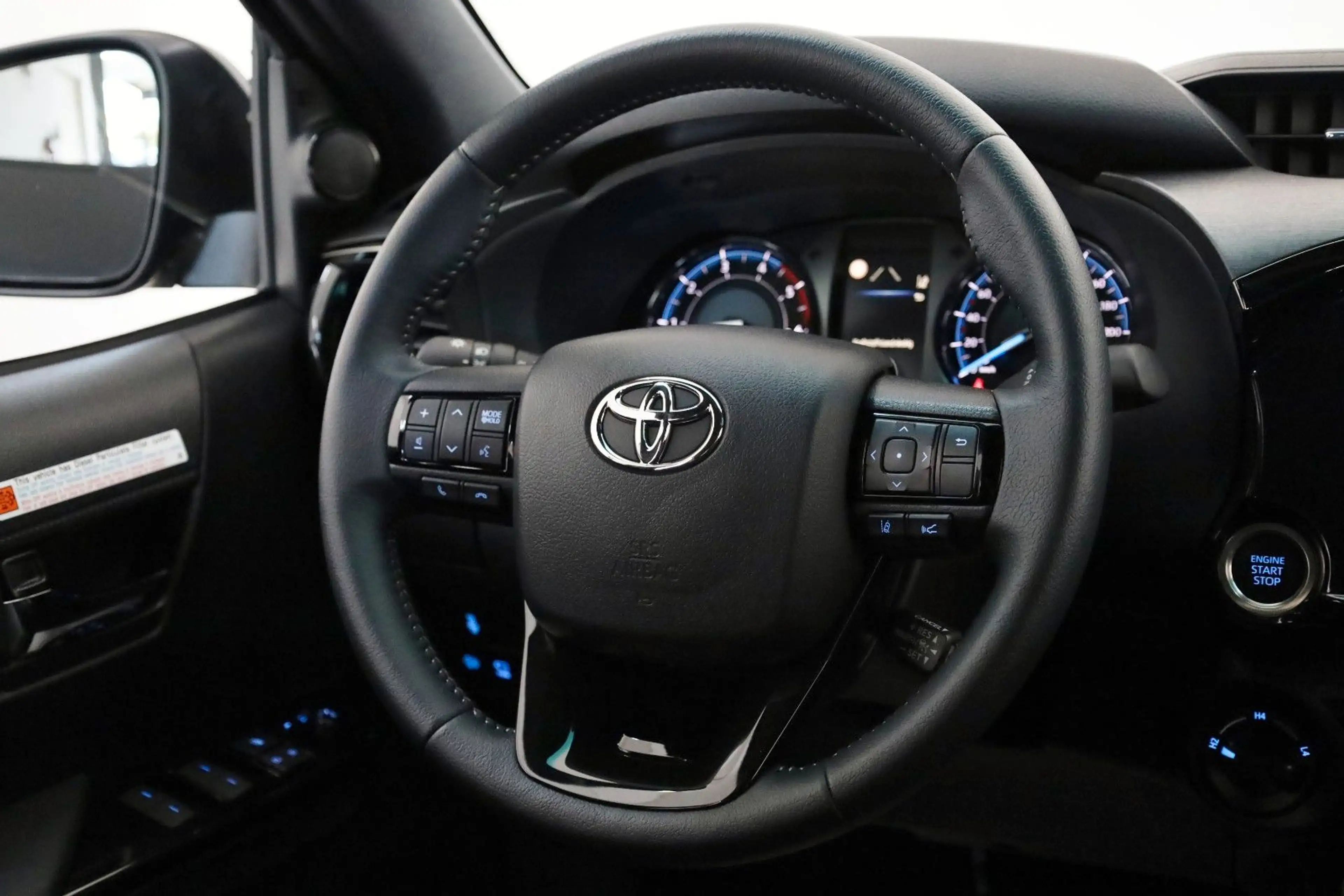Toyota Hilux Double Cab Invincible 4x4,Navi,Kamera,AHK — photo 11