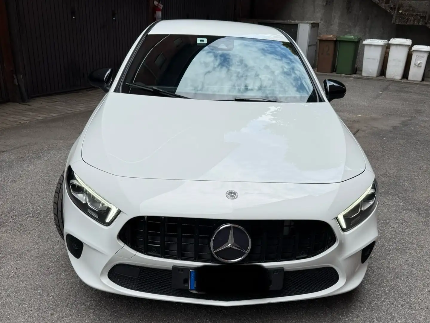 Mercedes-Benz 180 White - 1